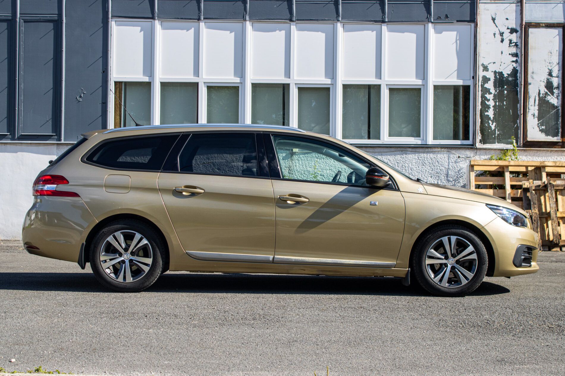Peugeot, 308 SW - fotka 4