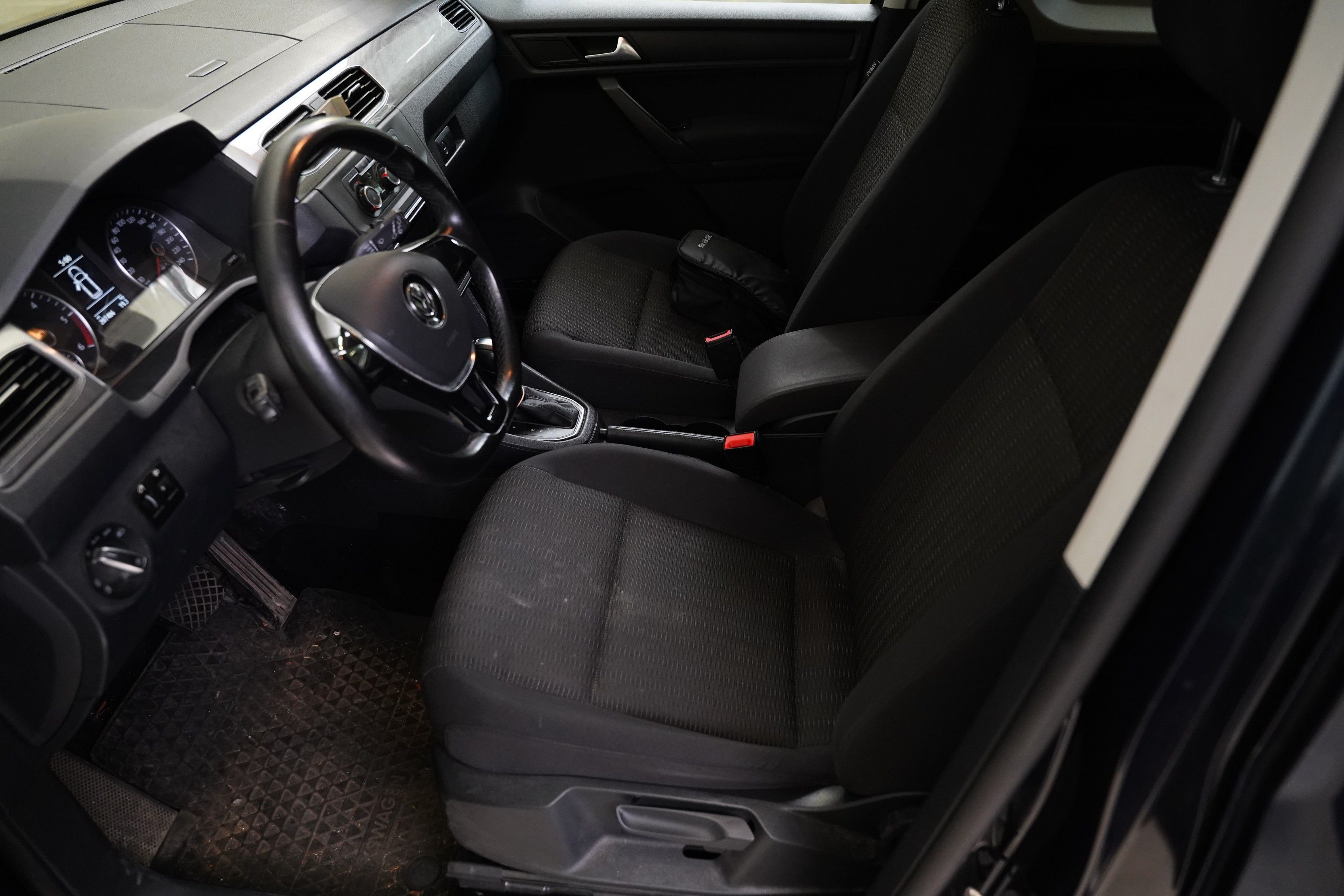 Volkswagen Caddy, 2.0 TDI 75 kW Comfortline - fotka 6