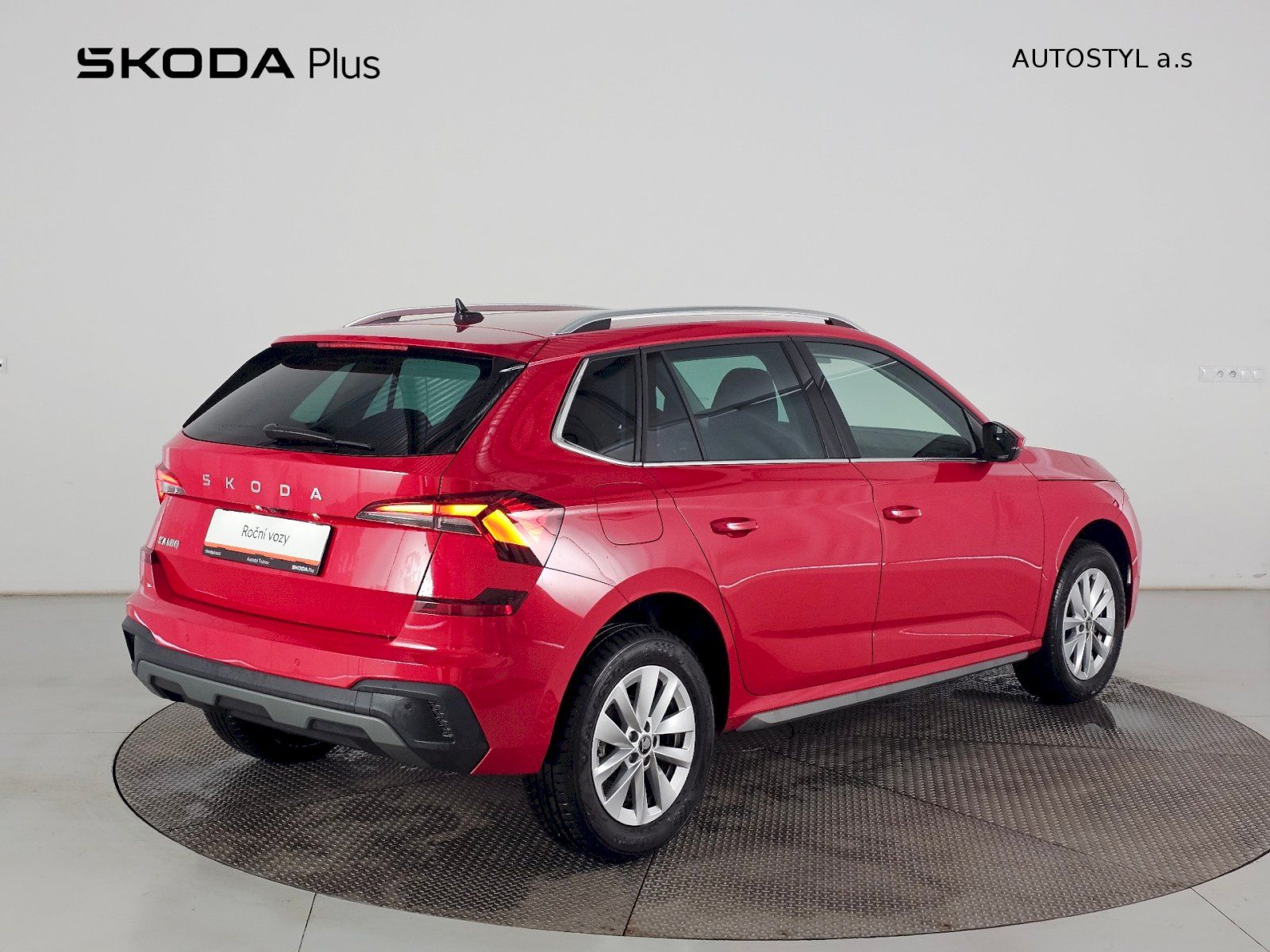Škoda Kamiq, 1.5TSi 110kW DSG TOP SELECTION - fotka 2