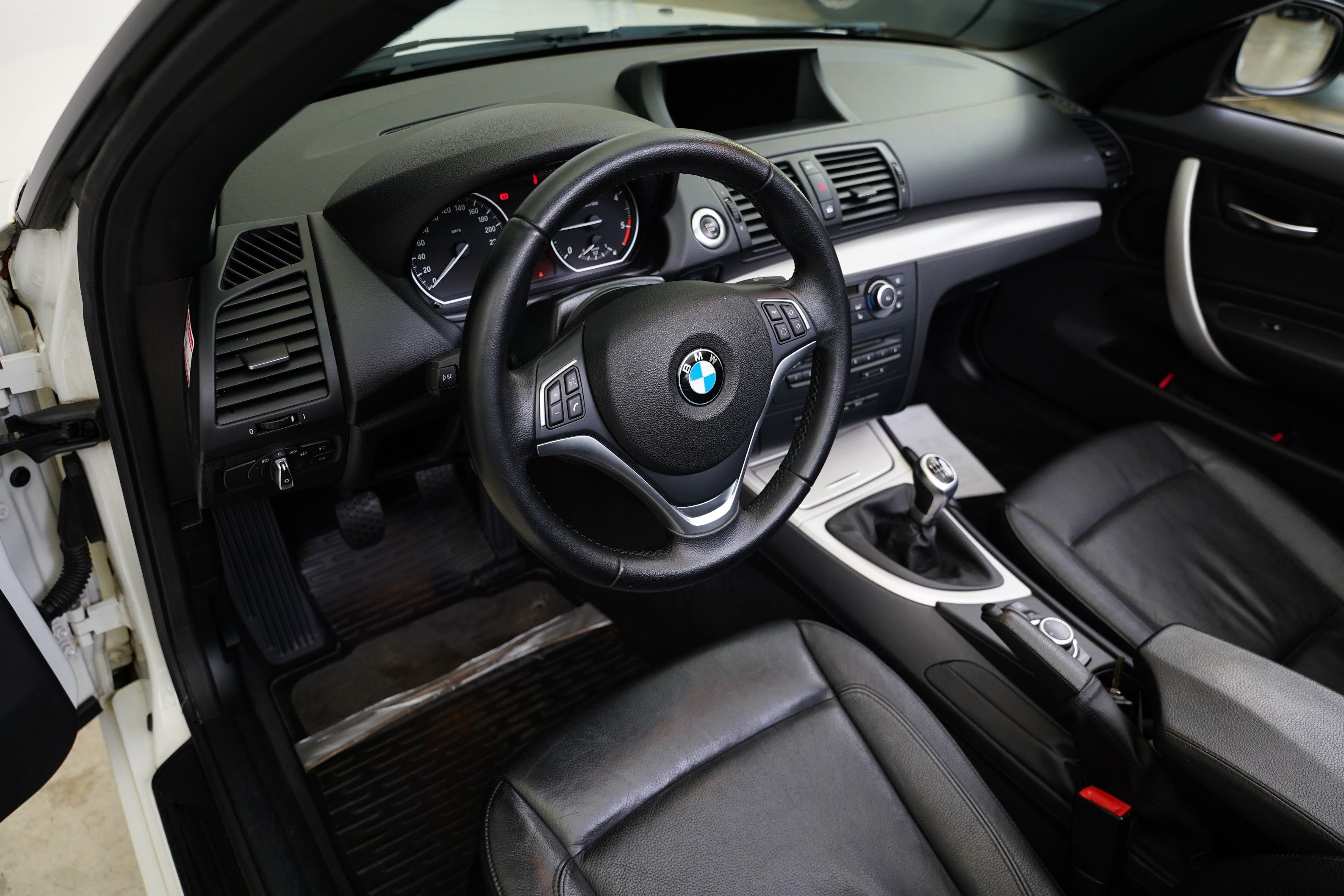 BMW Řada 1, d 130 kW Cabrio - fotka 5