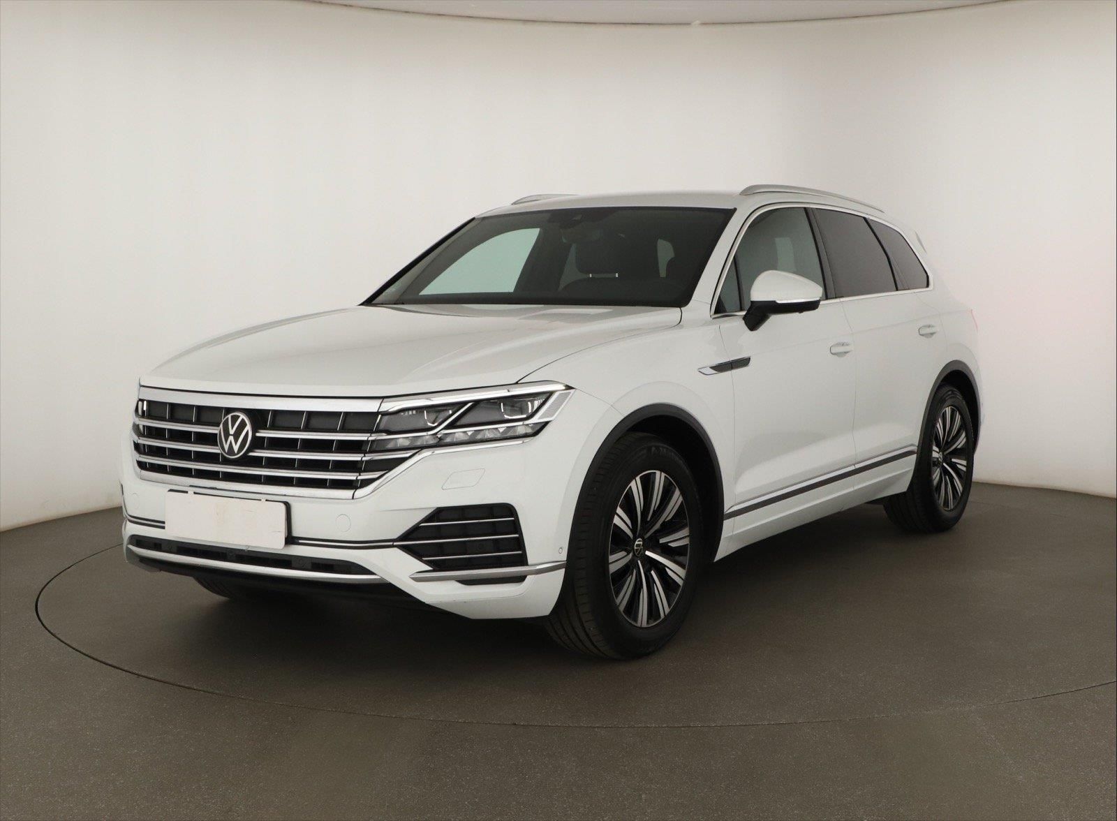 Volkswagen Touareg, 3.0 TDI, Elegance - fotka 2