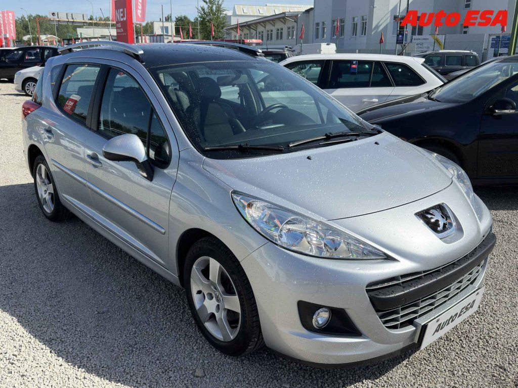 Peugeot 207, 1.6VTi,AC,park.čidla