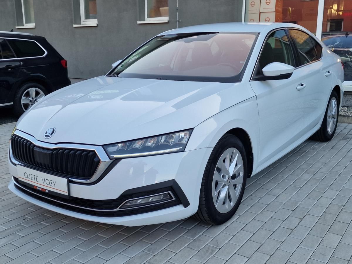 Škoda Octavia, 2.0TDI Style, původ ČR,1.Maj. - fotka 5