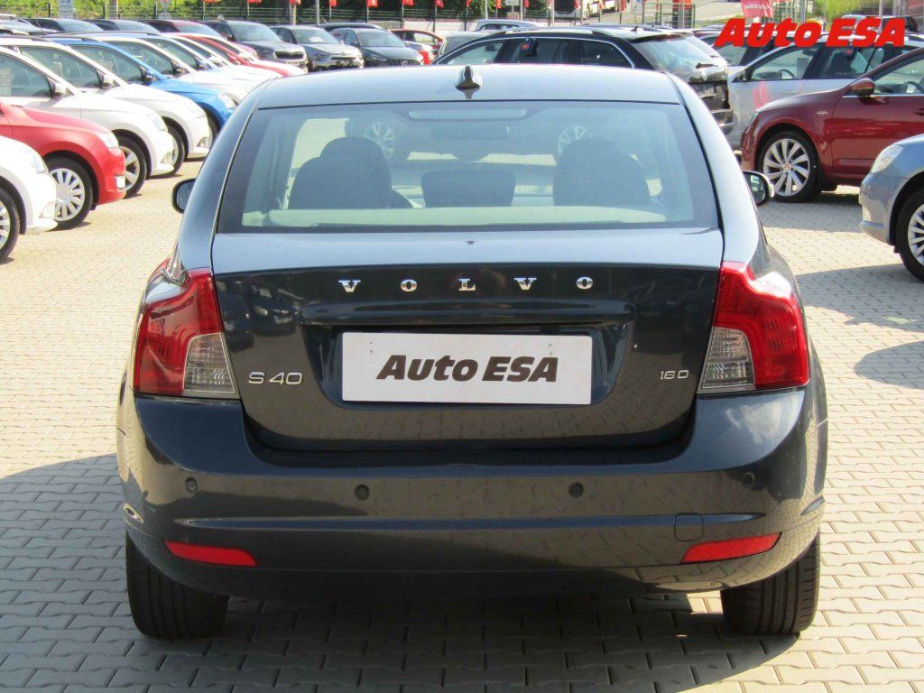 Volvo S40, 1.6D,ČR - fotka 5