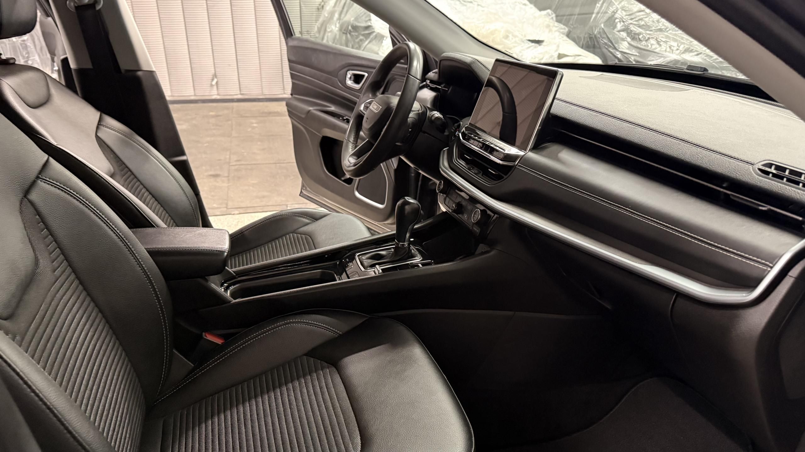 Jeep Compass, 1.3 T4 PHEV,4x4,ZÁRUKA - fotka 2