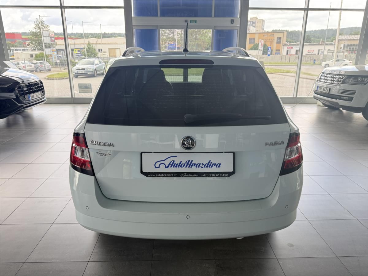 Škoda Fabia, 1,2   TSI 66kW,WEBASTO - fotka 5