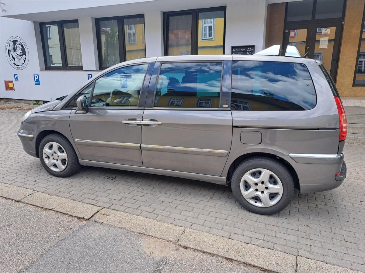 Peugeot 807, 2,0 HDI - fotka 5