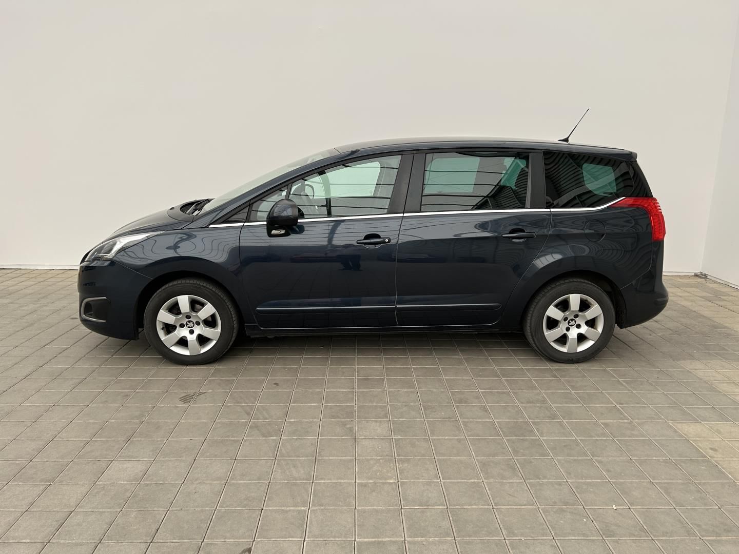 Peugeot 5008, 1.6HDI 84kW Allure - fotka 3