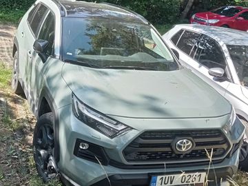 2.5HEV 4x4 ADVENTURE + SKYVIEW