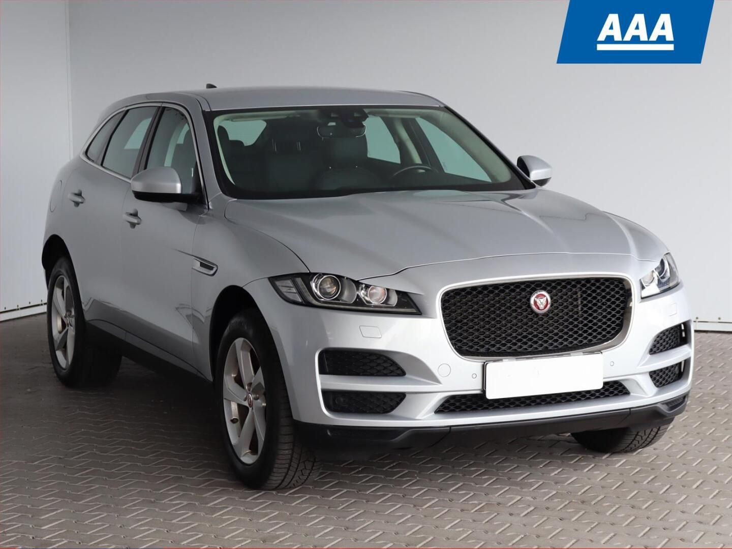 Jaguar F-Pace, 20d, 4X4, Automat, Serv.kniha