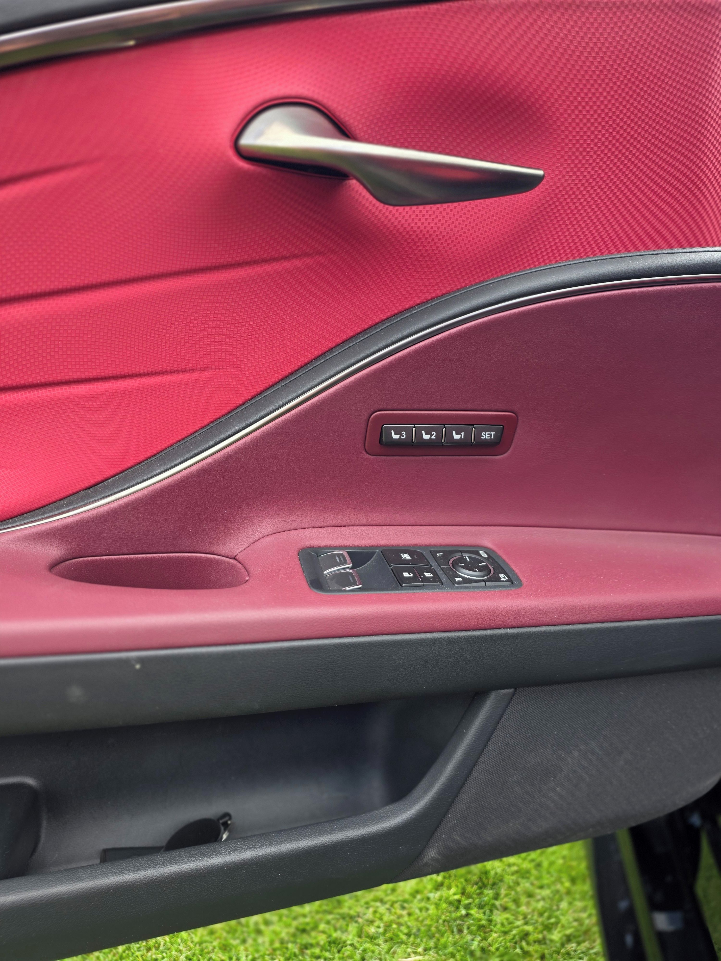 Lexus LC 500 - fotka 5