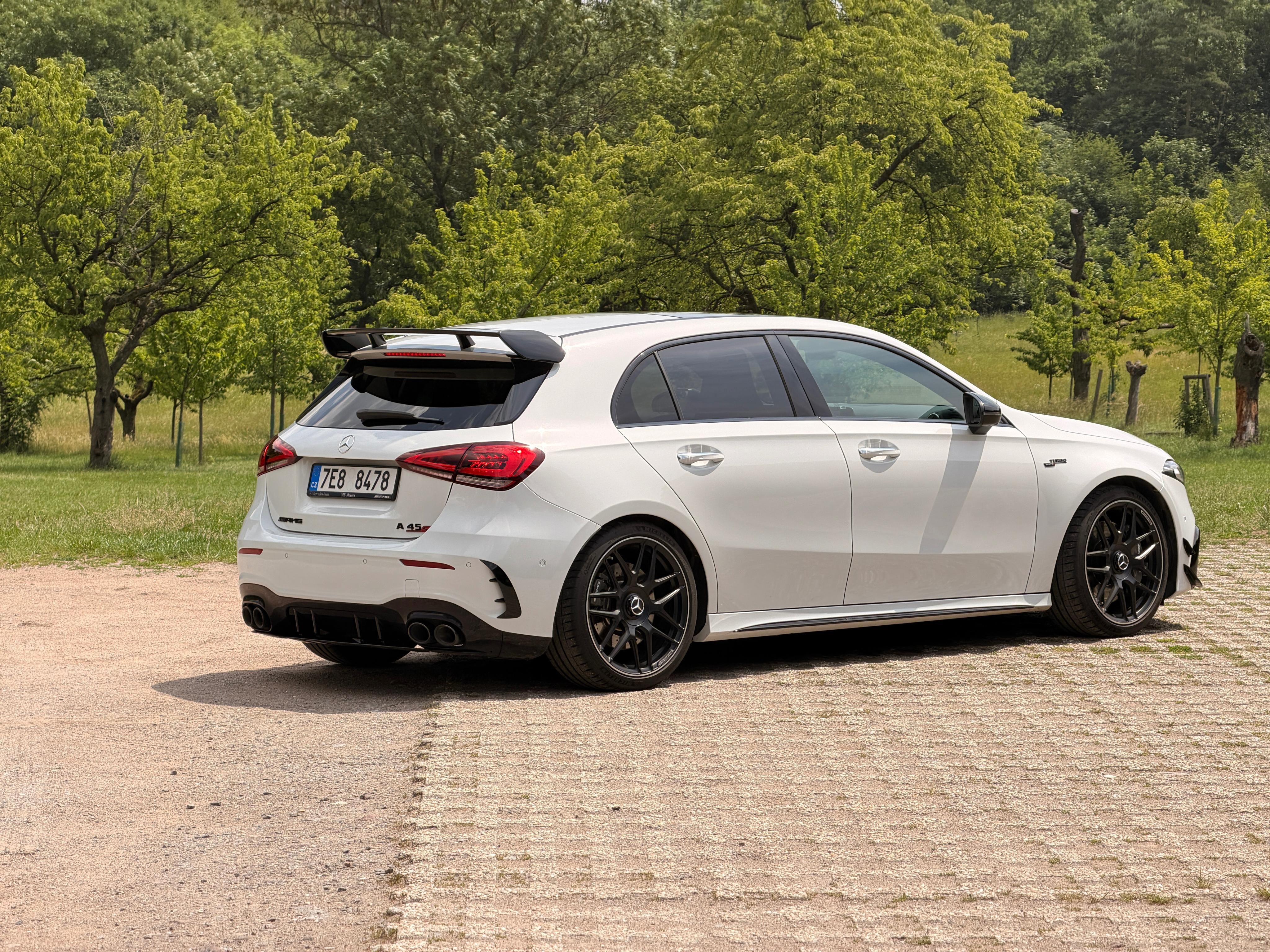 Mercedes-Benz Třídy A, A45 S AMG 4MATIC+,PANO,HUD,360 - fotka 5