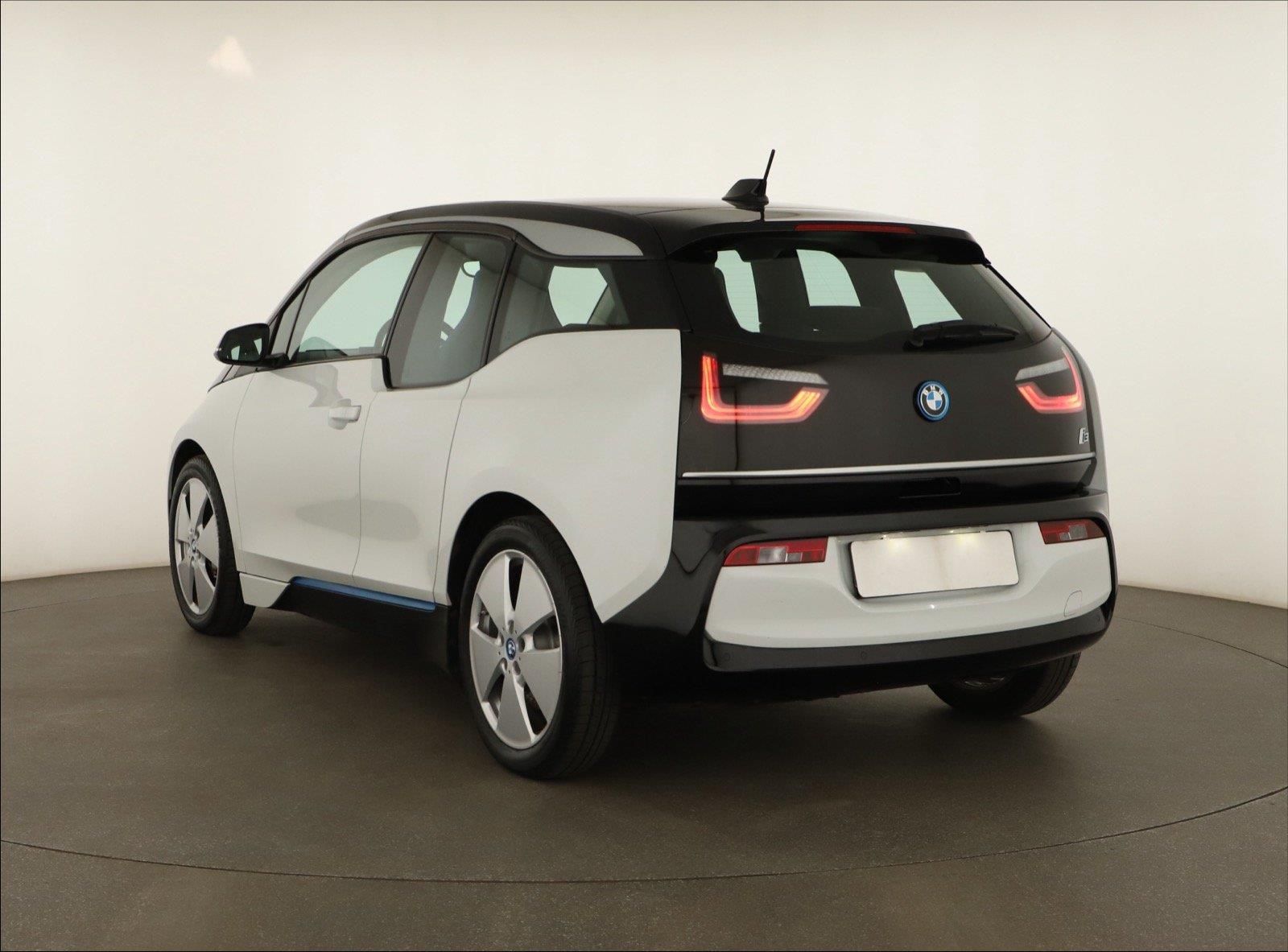 BMW i3, 120Ah BEV, SoH 91%, Automat - fotka 4