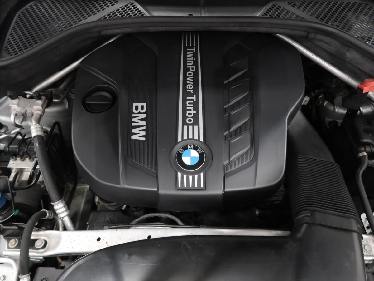 BMW X5, 2,0 xDrive25d Steptronic 7míst - fotka 6