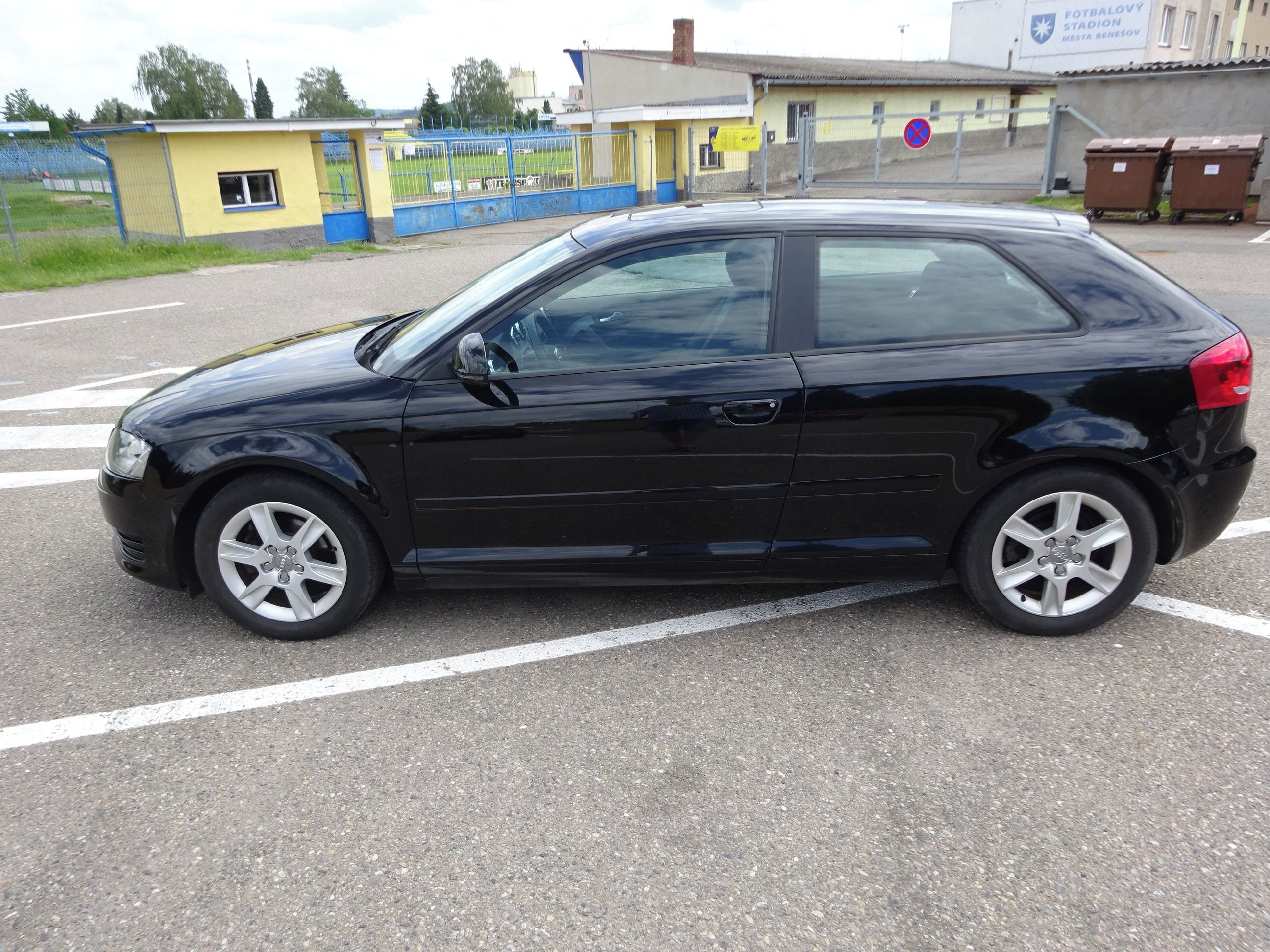 Audi A3, 1.6i (75 kw) KLIMA - fotka 2