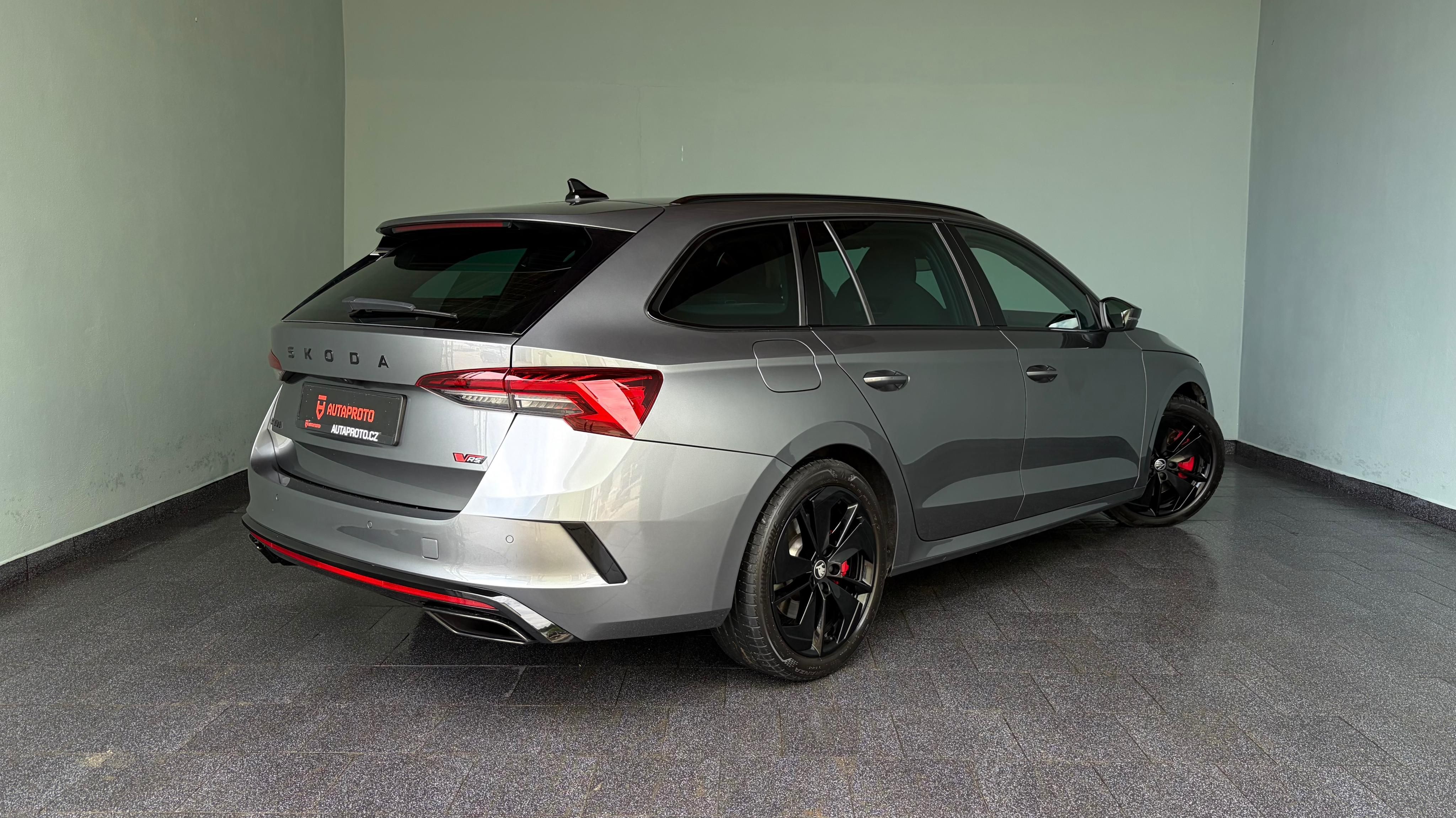 Škoda Octavia, 2.OTSi-195kW-DSG-ACC-CANTON-R1 - fotka 6