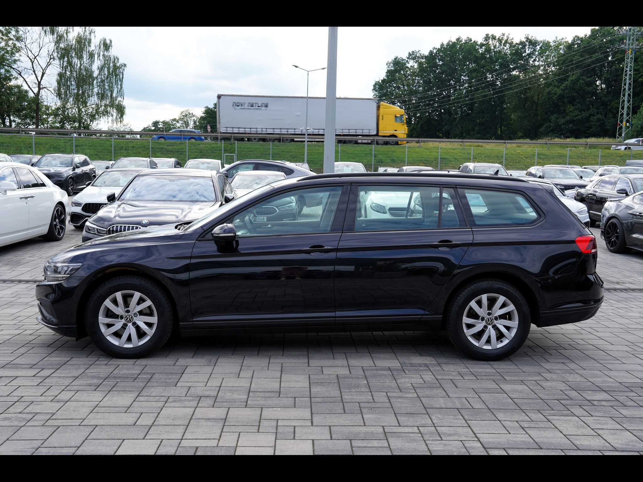 Volkswagen Passat, B8 2.0TDi 90kW DSG - fotka 3