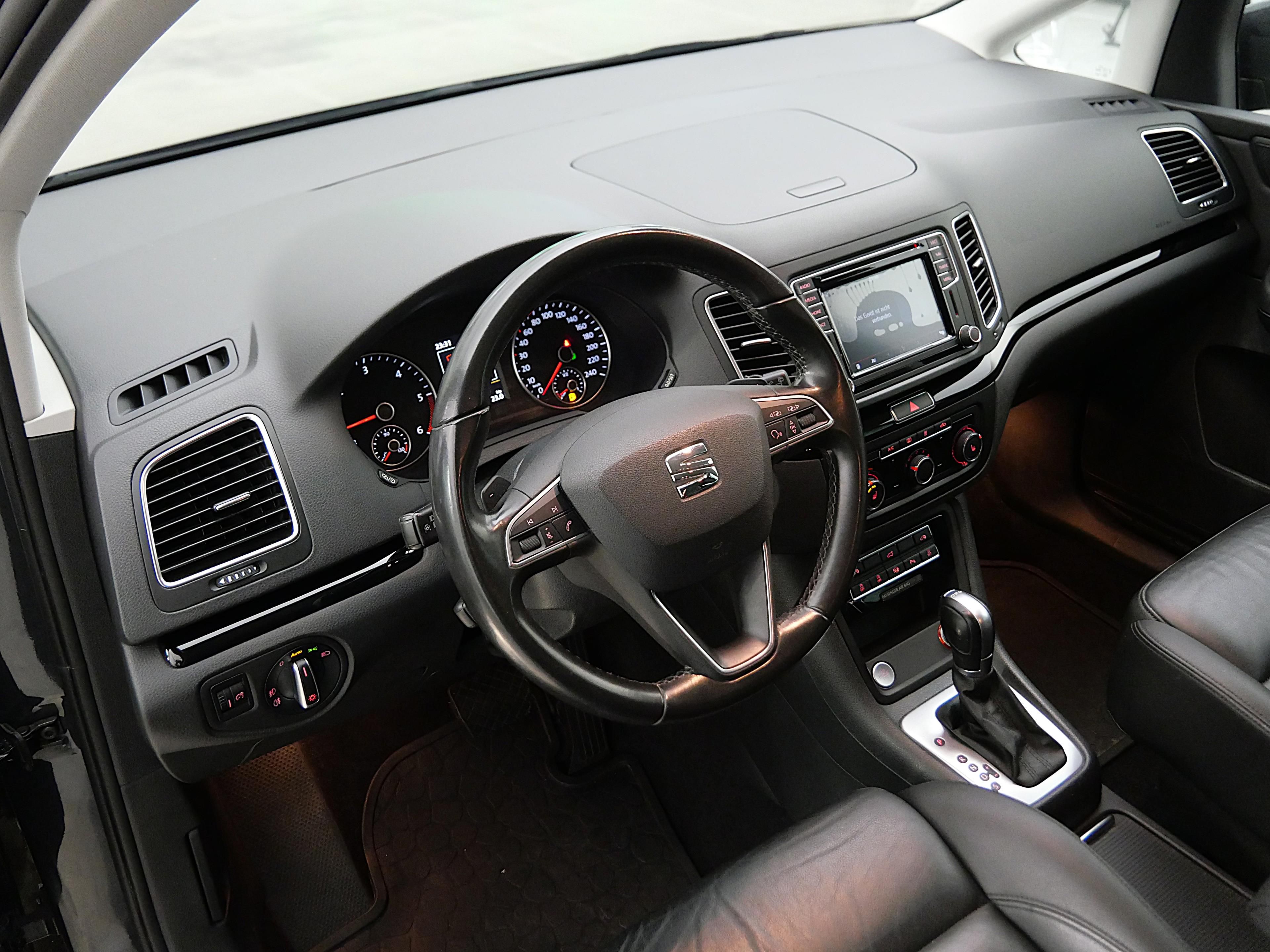 Seat Alhambra, 2.0 TDI 135 kW 4x4 - fotka 5