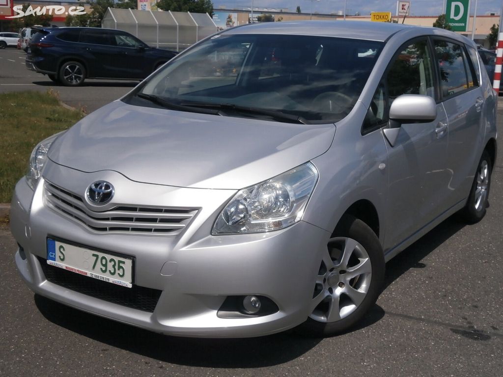 Toyota Verso, 2,0 D4D JEN 142TKM TAZNE ZARIZ