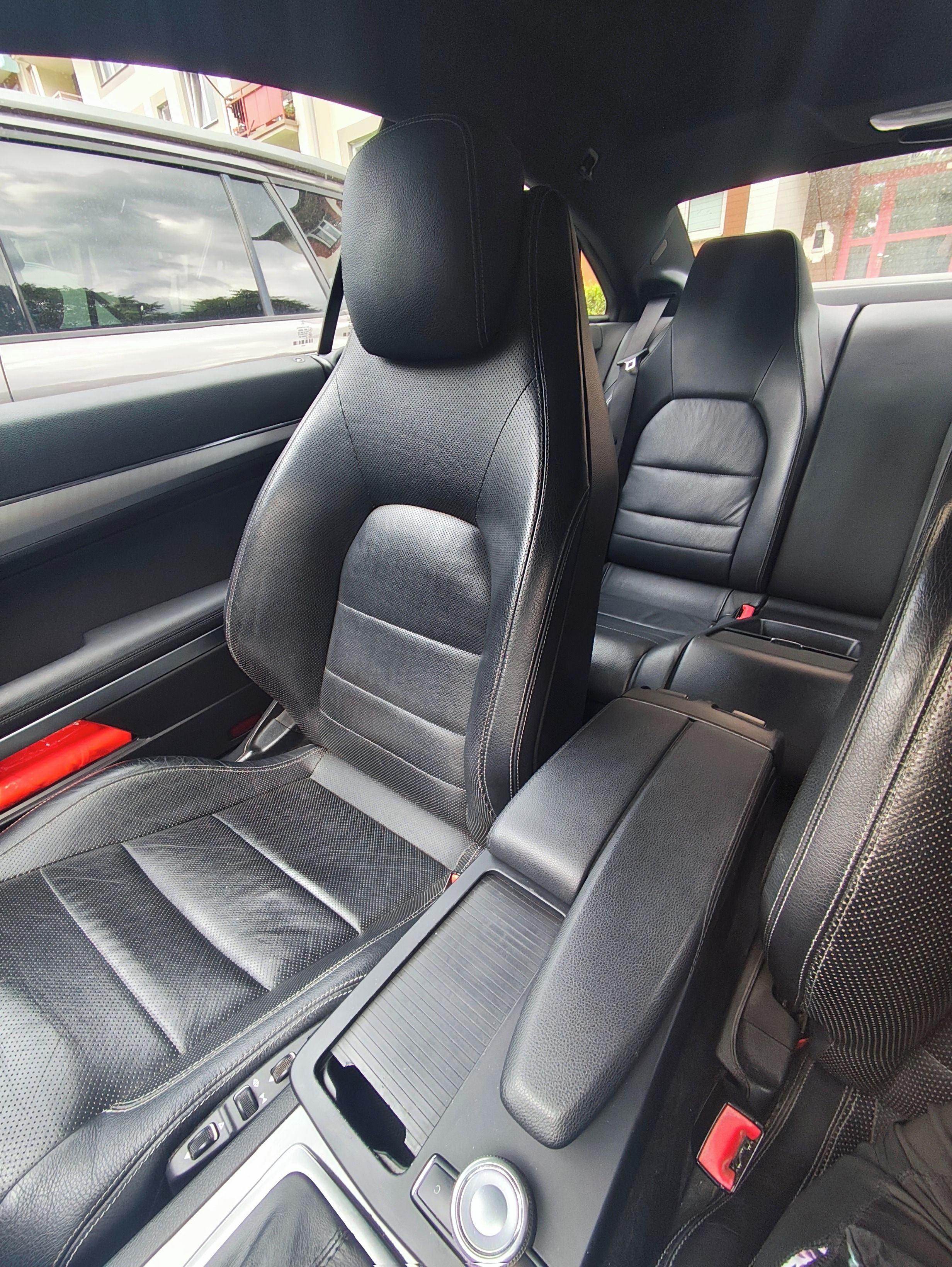 Mercedes-Benz Třídy E, Mercedez -Benz E35OCDI coupé - fotka 5