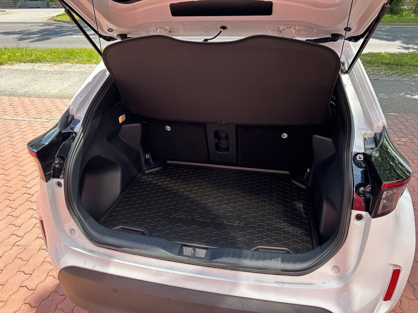 Toyota Yaris Cross, MY26 1,5  hybrid 130 koní - - fotka 5