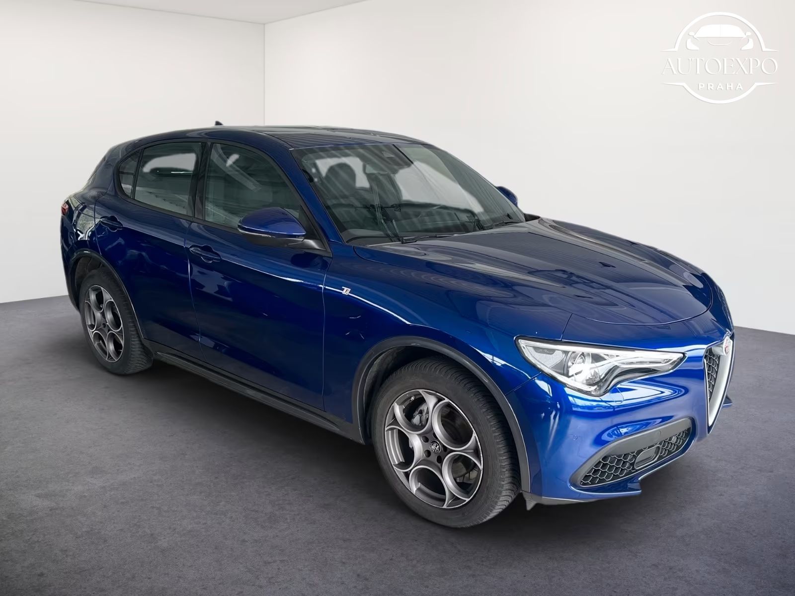 Alfa Romeo Stelvio, Q4 TI 2.0 AT8 16V 280 PS - fotka 2
