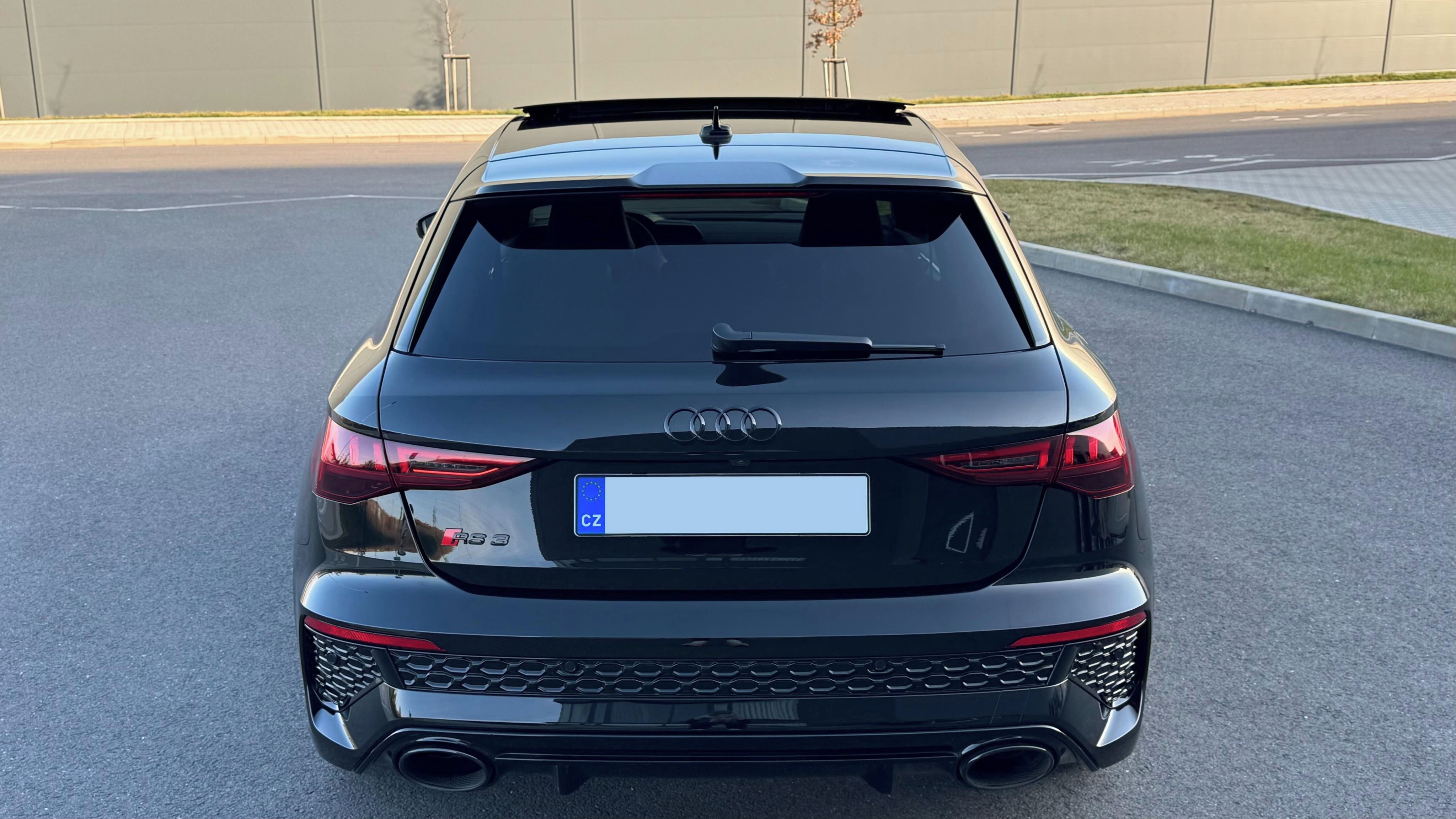 Audi RS3, Audi RS3 Hatchback - fotka 3
