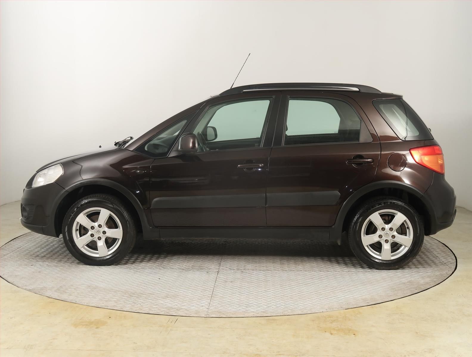 Suzuki SX4, 1.6 VVT, 4X4, ČR,1.maj, Navi - fotka 3