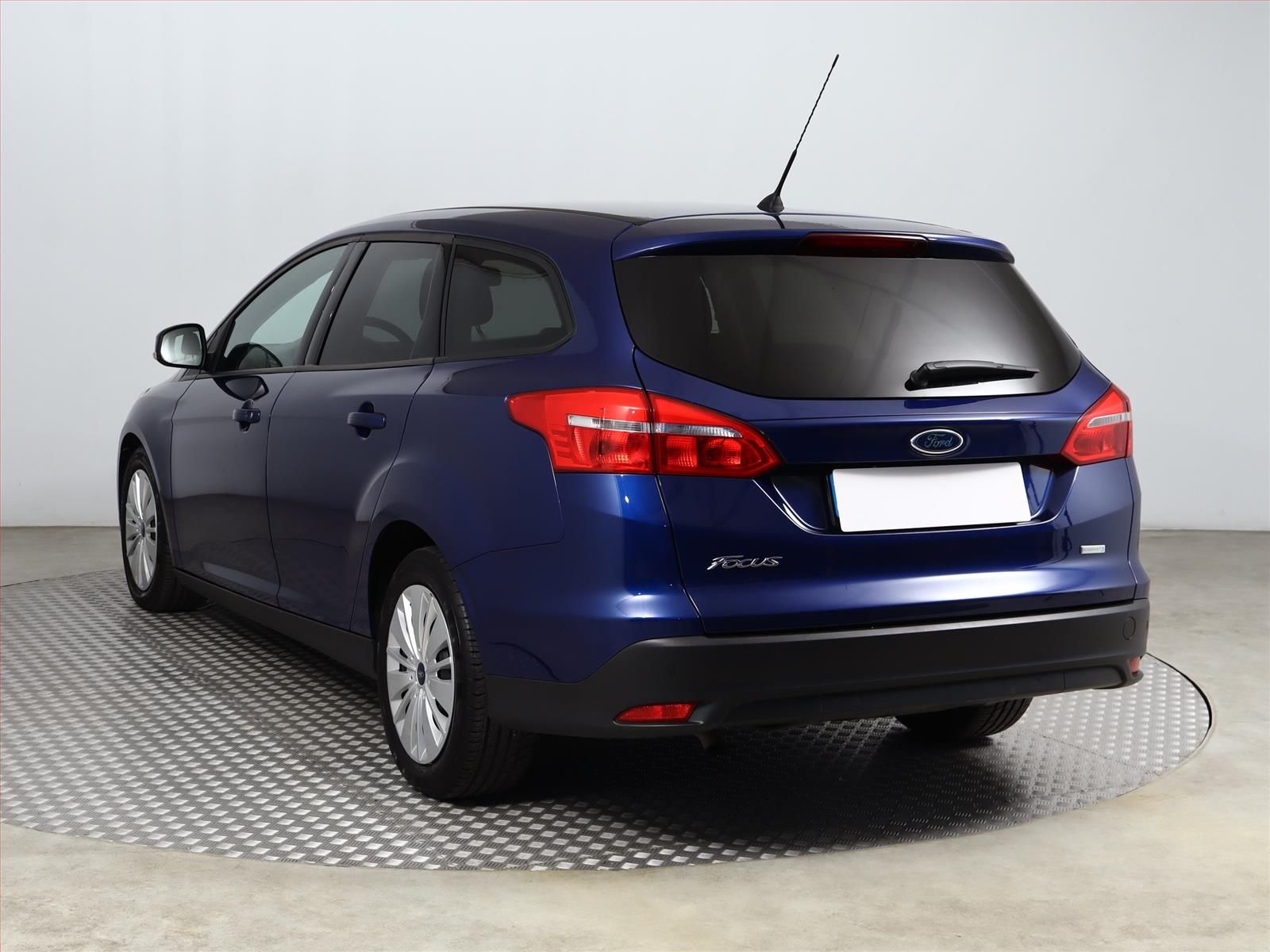 Ford Focus, 1.0 EcoBoost, Automat - fotka 4