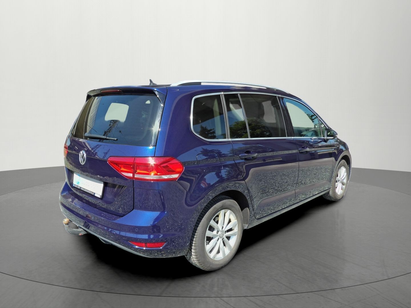 Volkswagen Touran, 1.5TSI DSG Highline 7 míst TZ - fotka 4