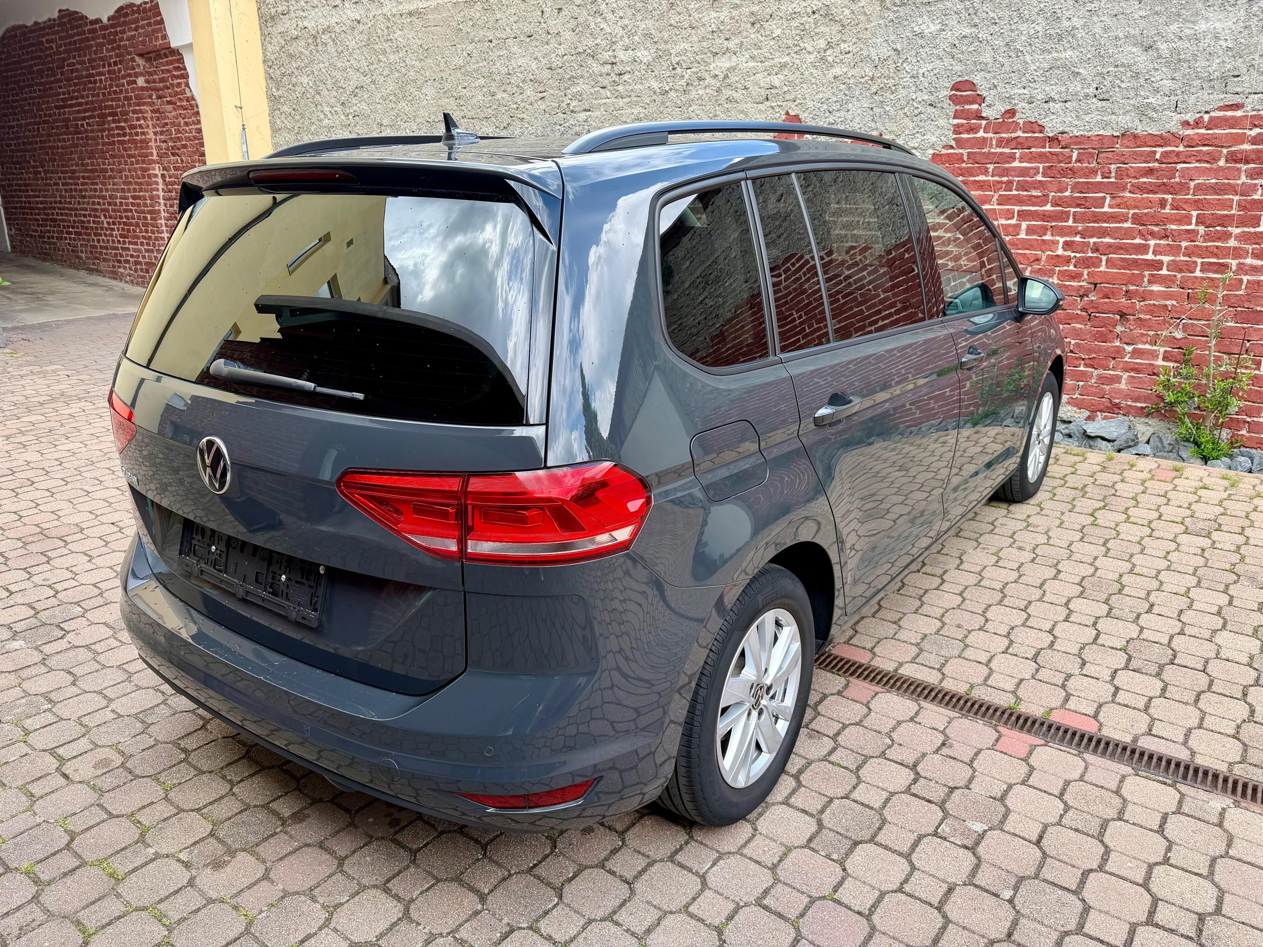 Volkswagen Touran, 2.0 TDi, 110 kw, DSG, Comfort - fotka 5