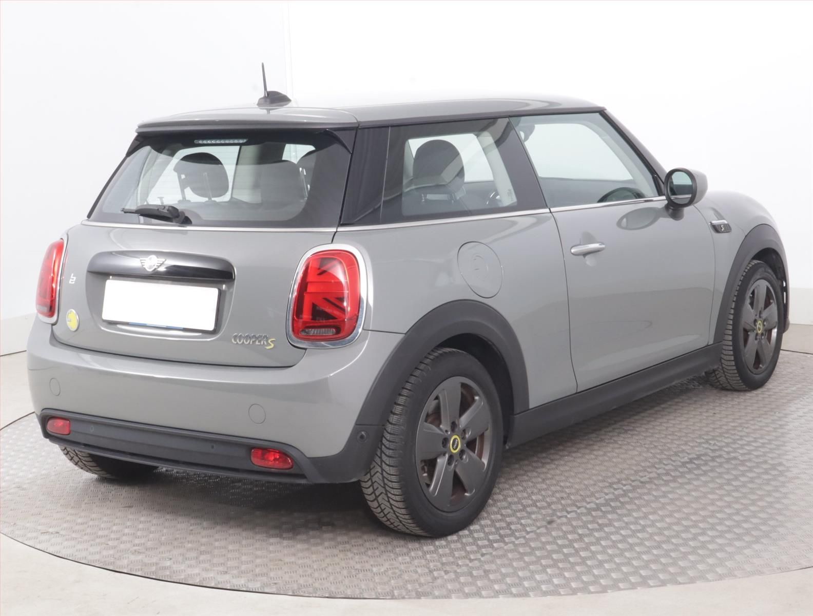 Mini, Cooper SE 32 kWh, SoH 96% - fotka 5
