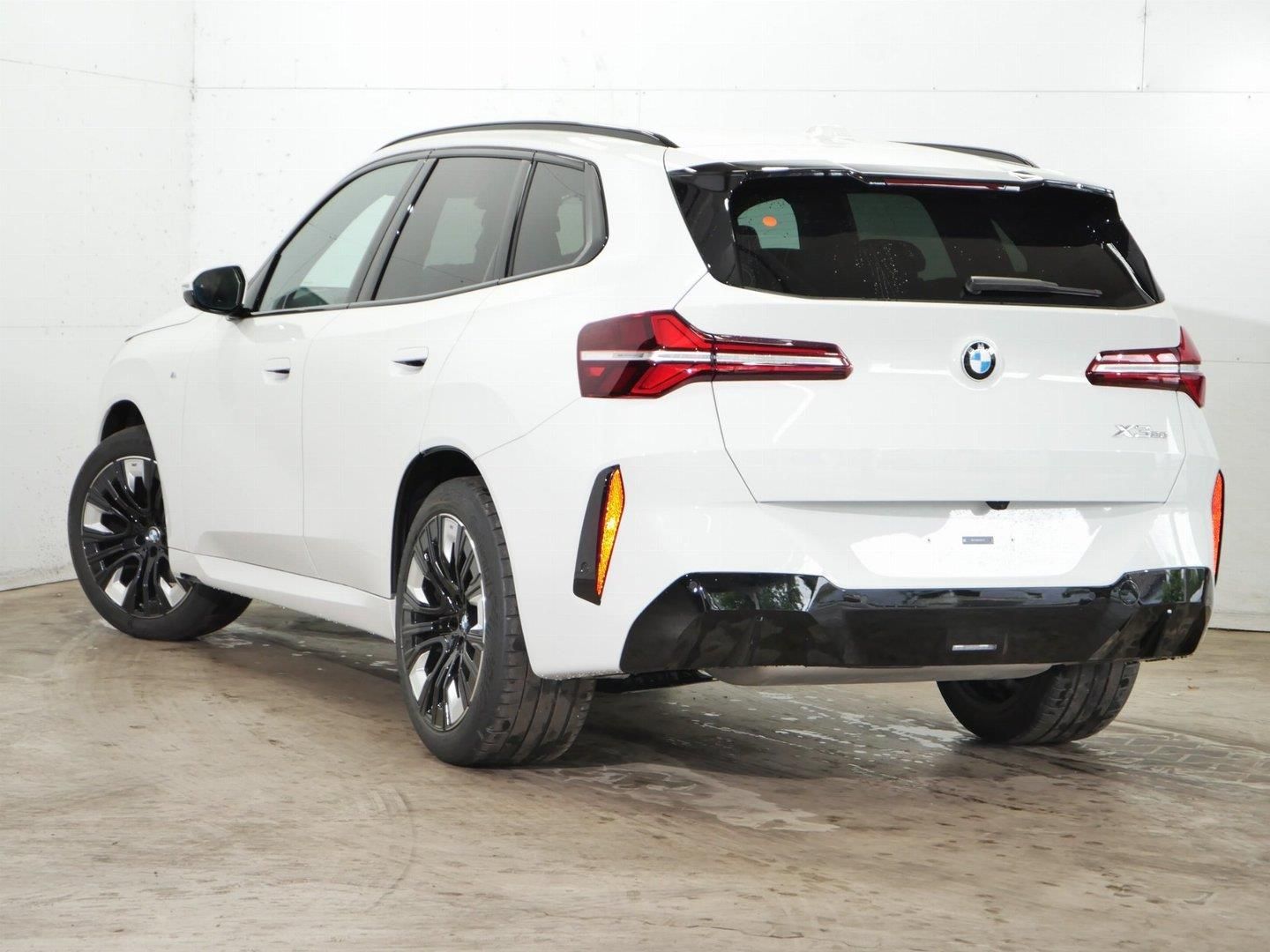 BMW X3, X3 20 xDrive Tažné - fotka 3