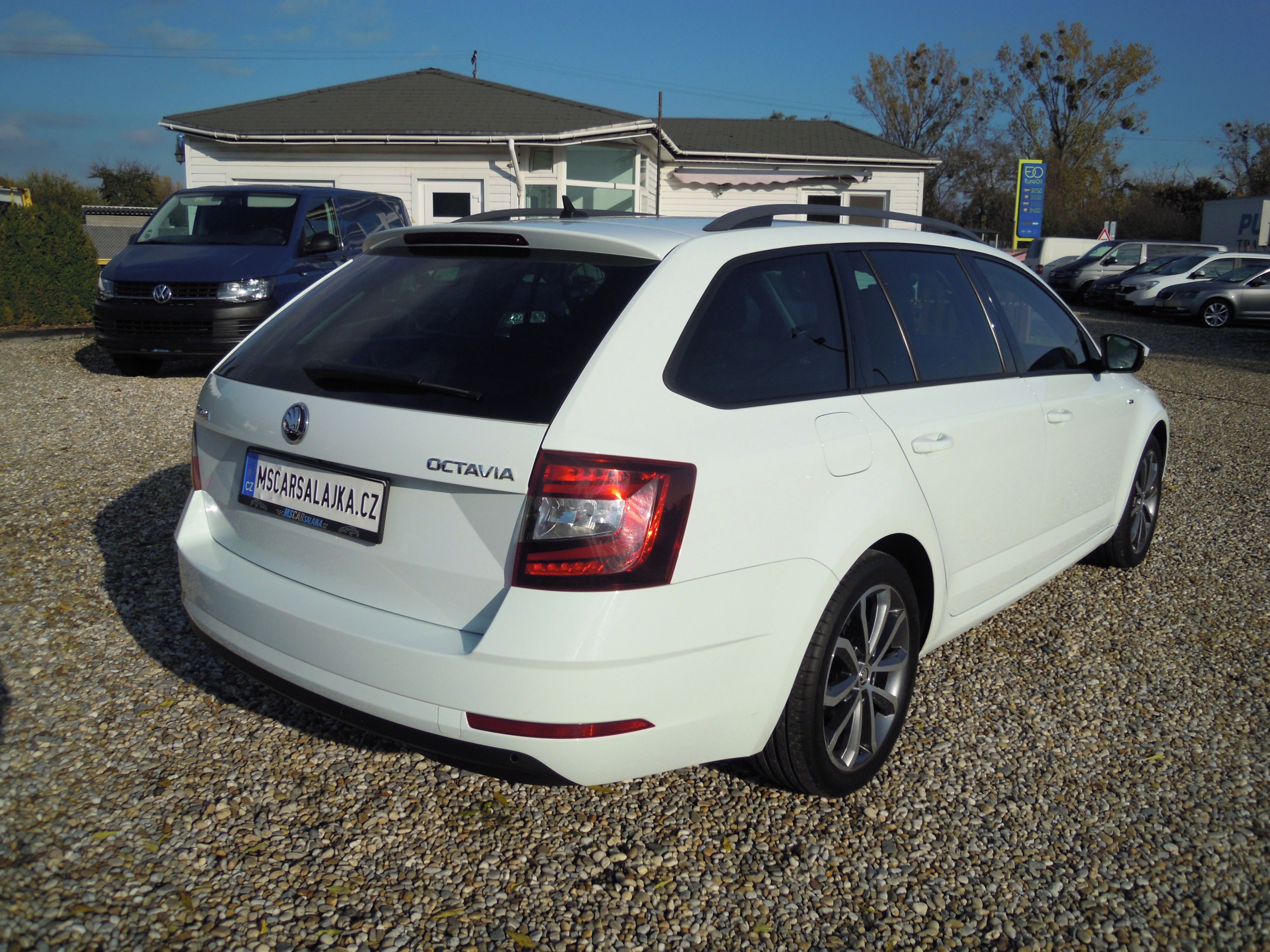 Škoda Octavia, 2.0TDi SERVIS-DSG-VIRTUAL - fotka 5