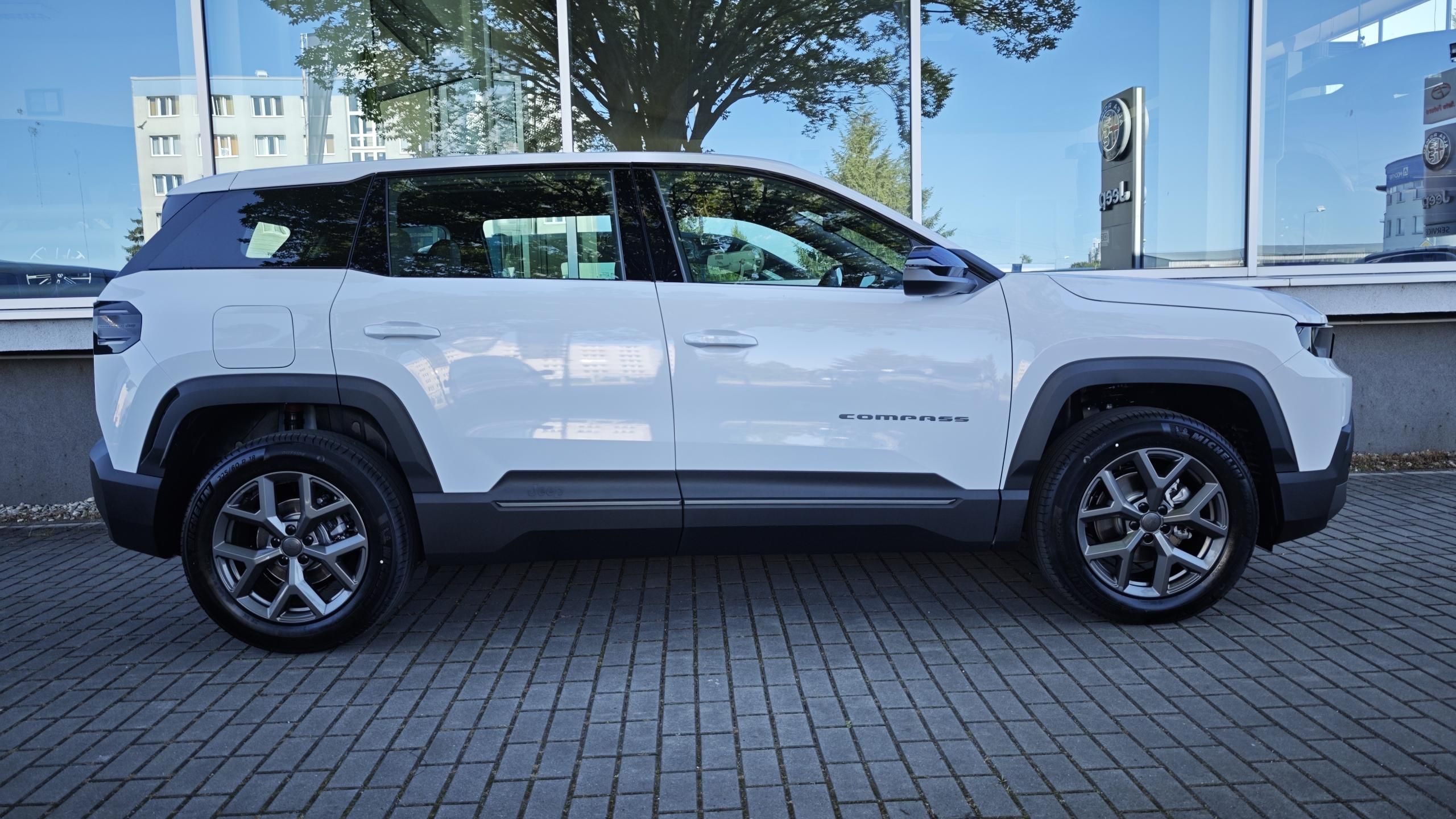Jeep Compass, Altitude hybrid 145PS automat - fotka 5