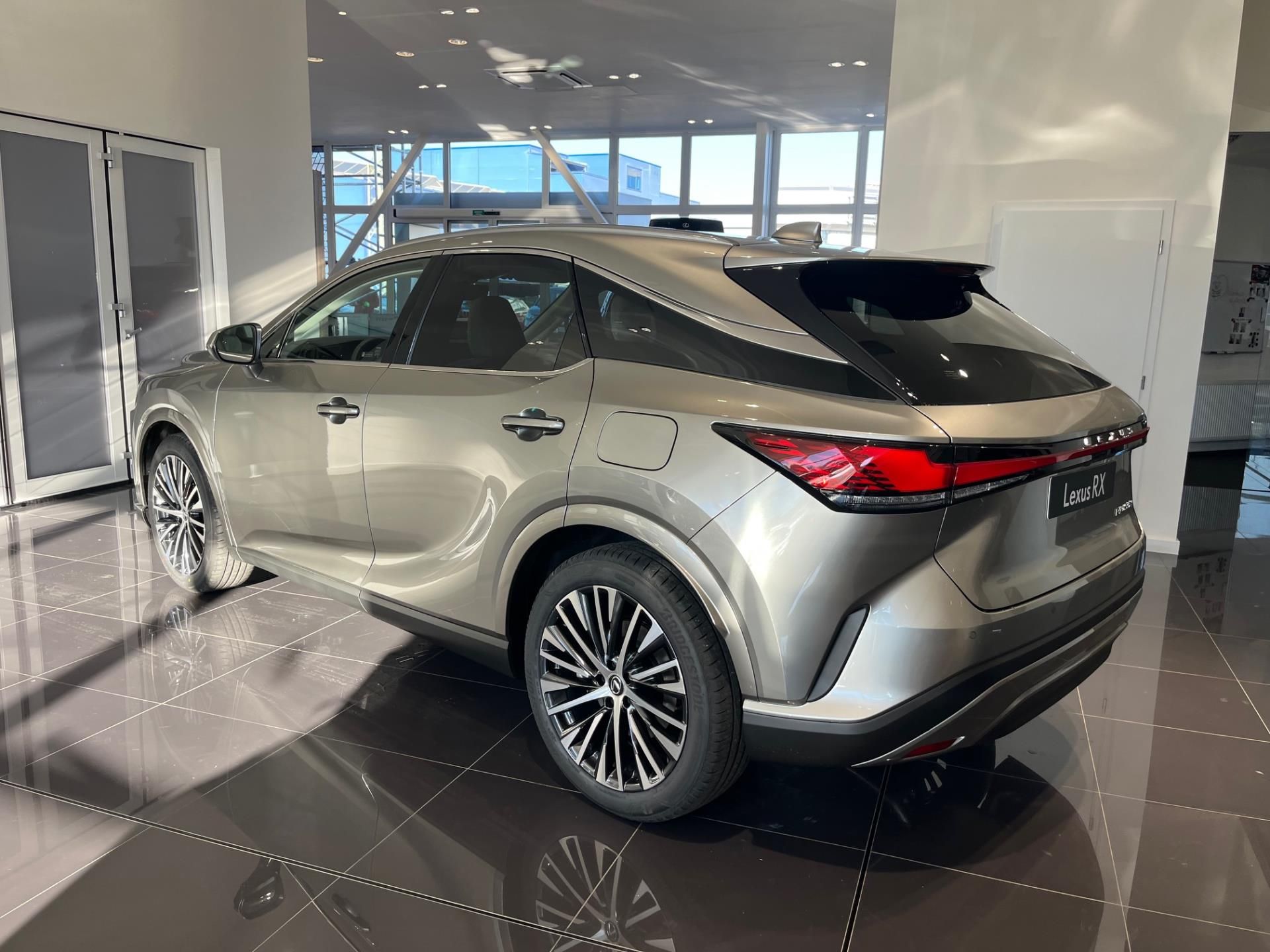 Lexus RX 450h+, EXECUTIVE PLUS - fotka 3