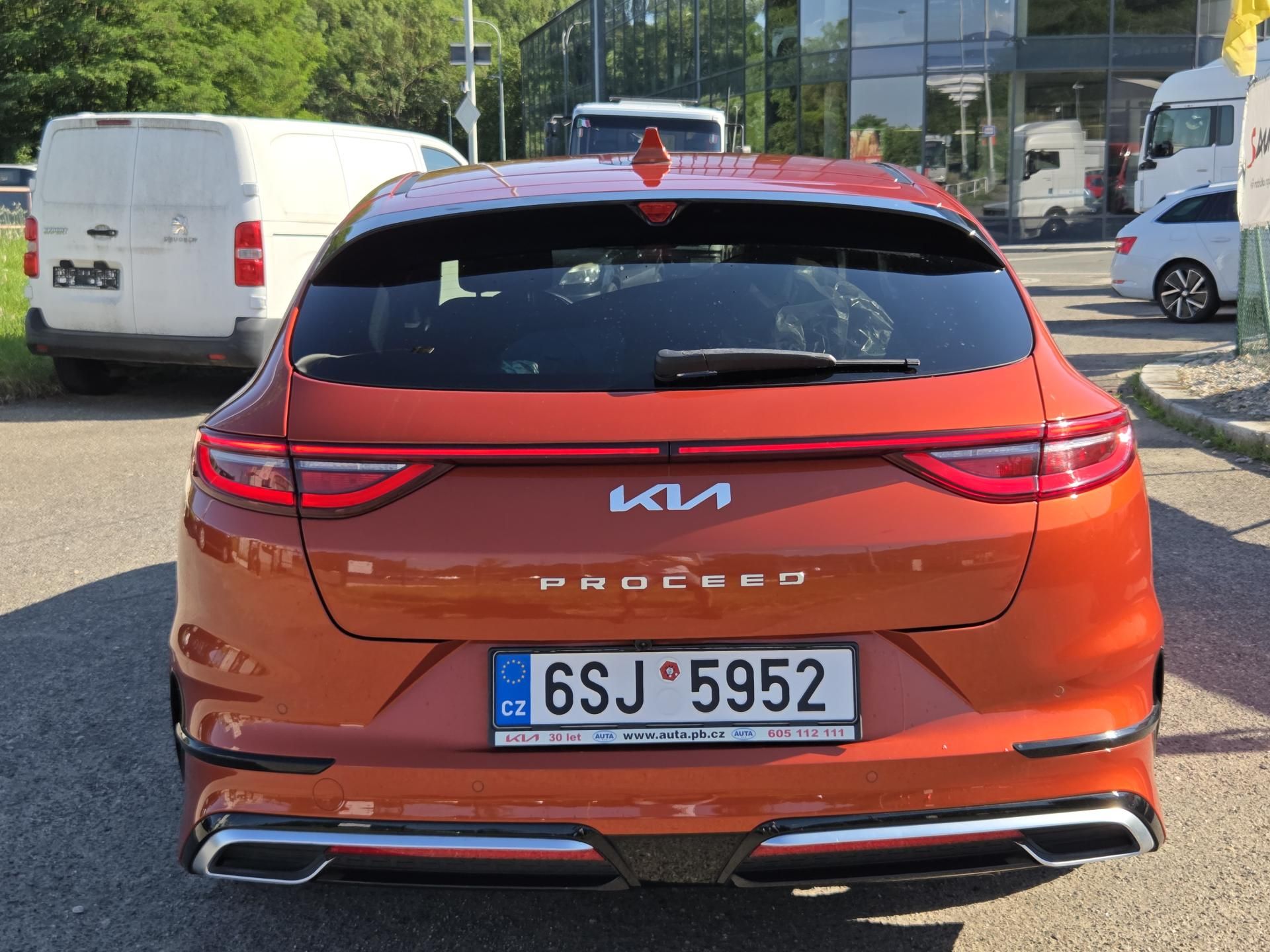 Kia ProCeed, 1,5T-GDi lze i na splátky VŠEM - fotka 5