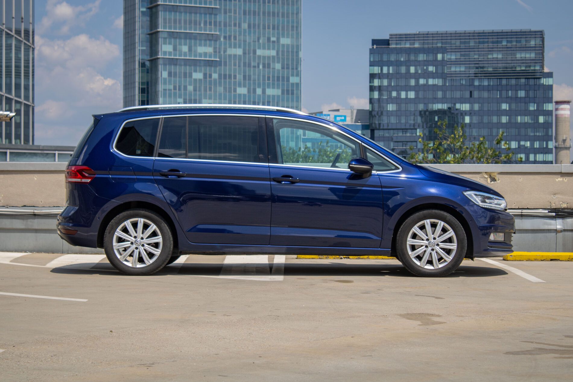 Volkswagen Touran - fotka 4