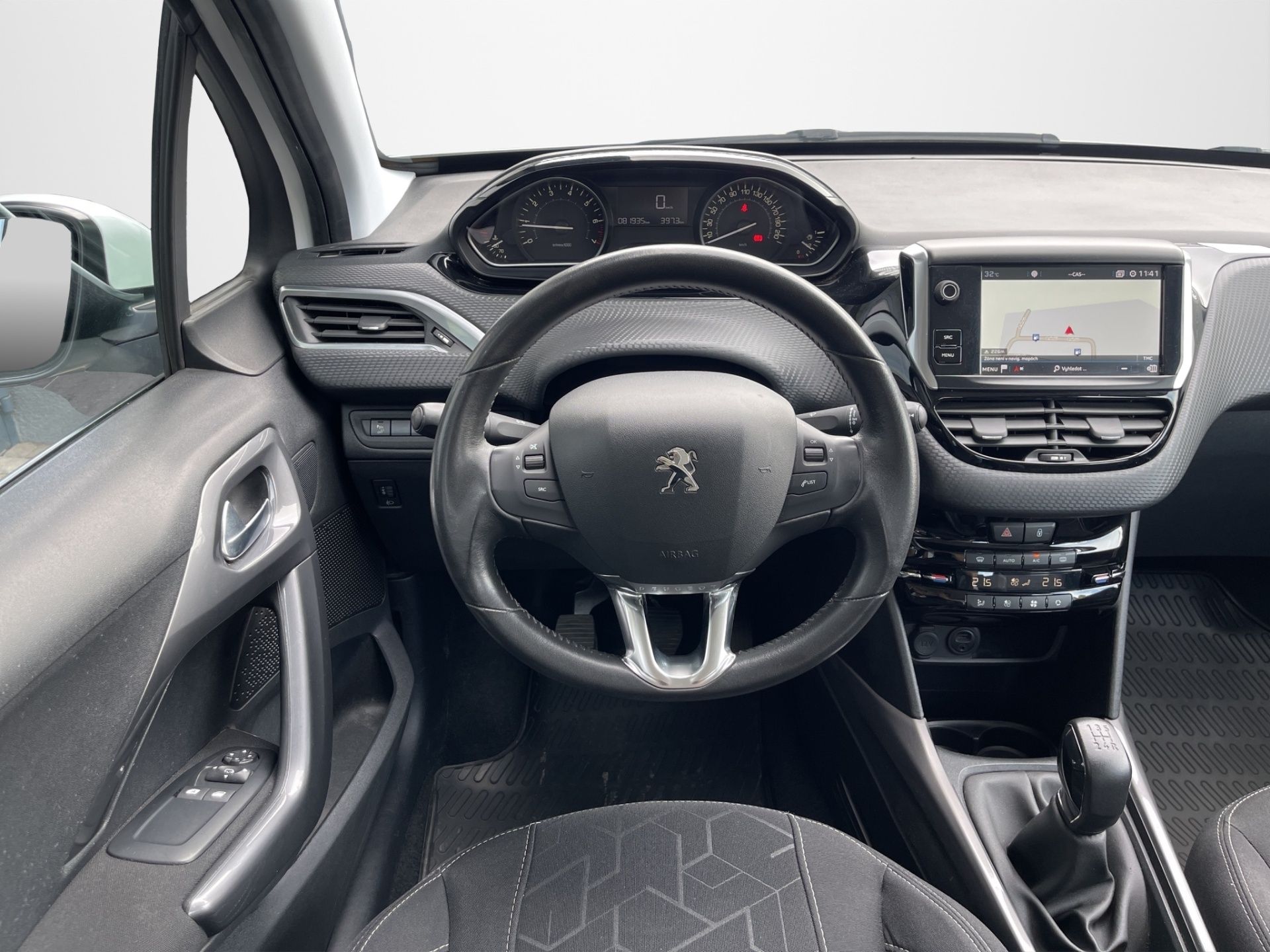 Peugeot 2008, 1.2i 60 kW PureTech Active - fotka 6