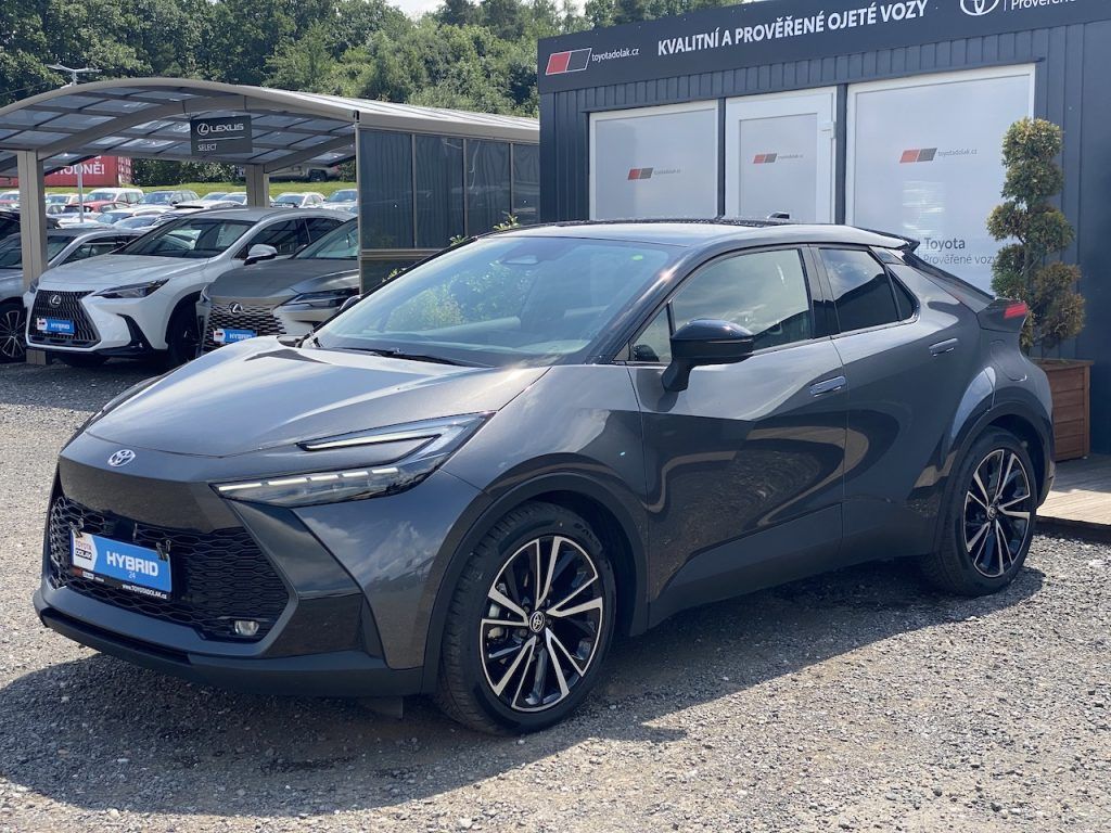 Toyota C-HR, 1.8HEV, ČR-1m, Executive VIP - fotka 4