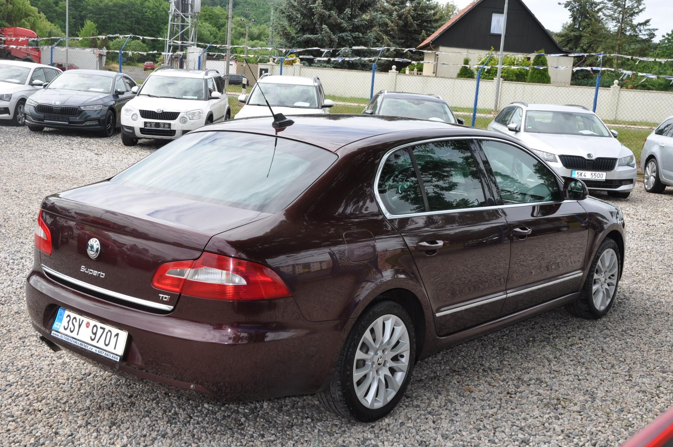Škoda Superb, II 2.0TDi 103kW Elegance - fotka 3