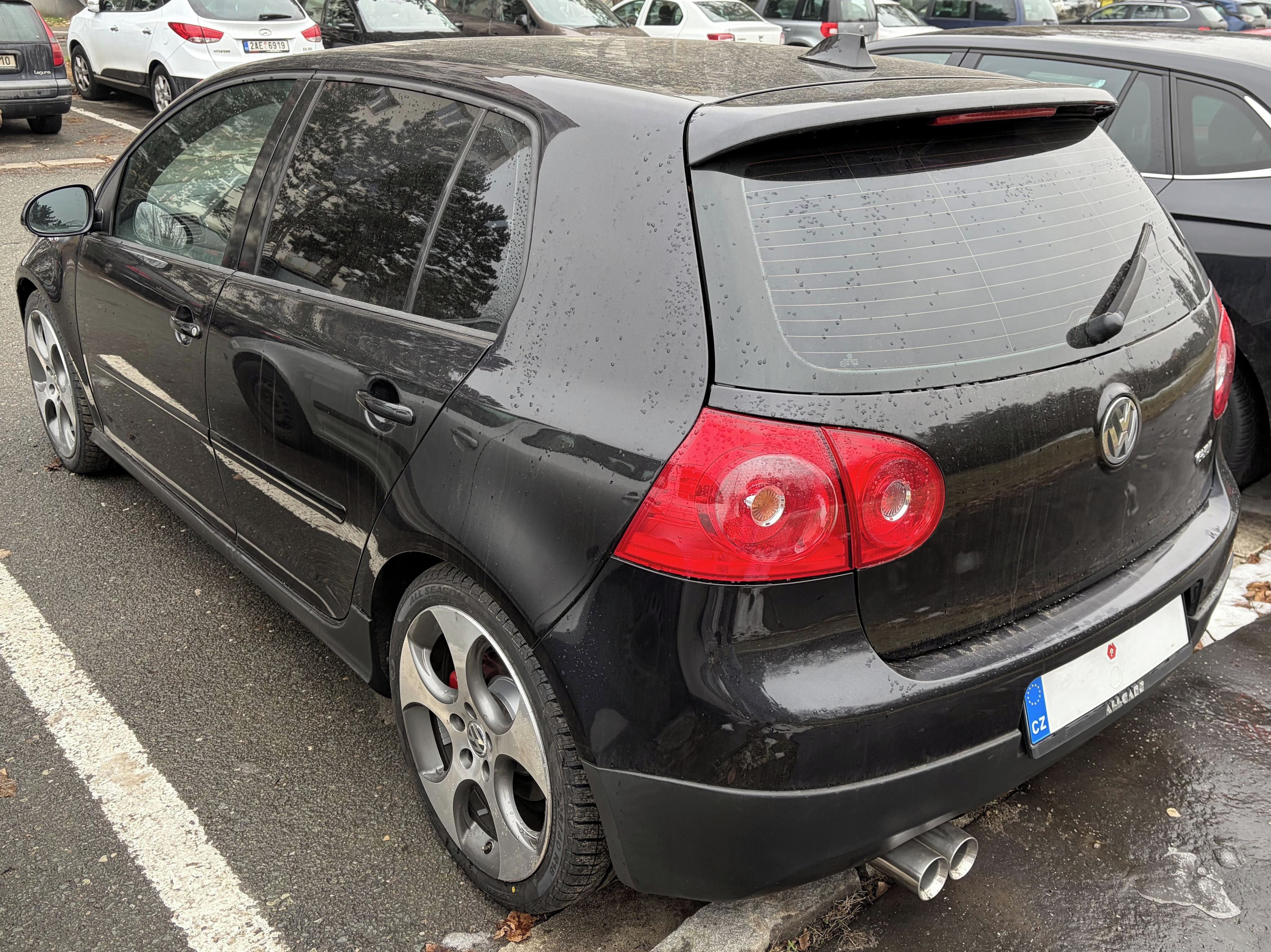 Volkswagen Golf, VOLKSWAGEN GOLF V. GTI 2.0TFSI - fotka 4