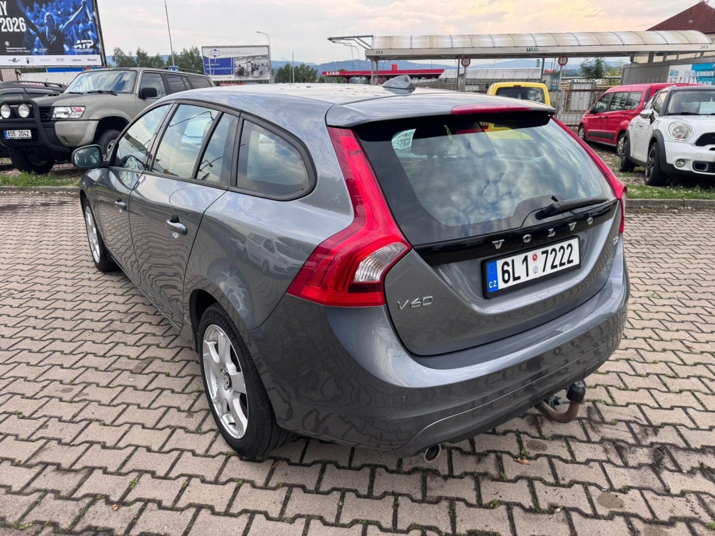 Volvo V60, D2 2,0D 88 KW TAŽNÉ - fotka 3