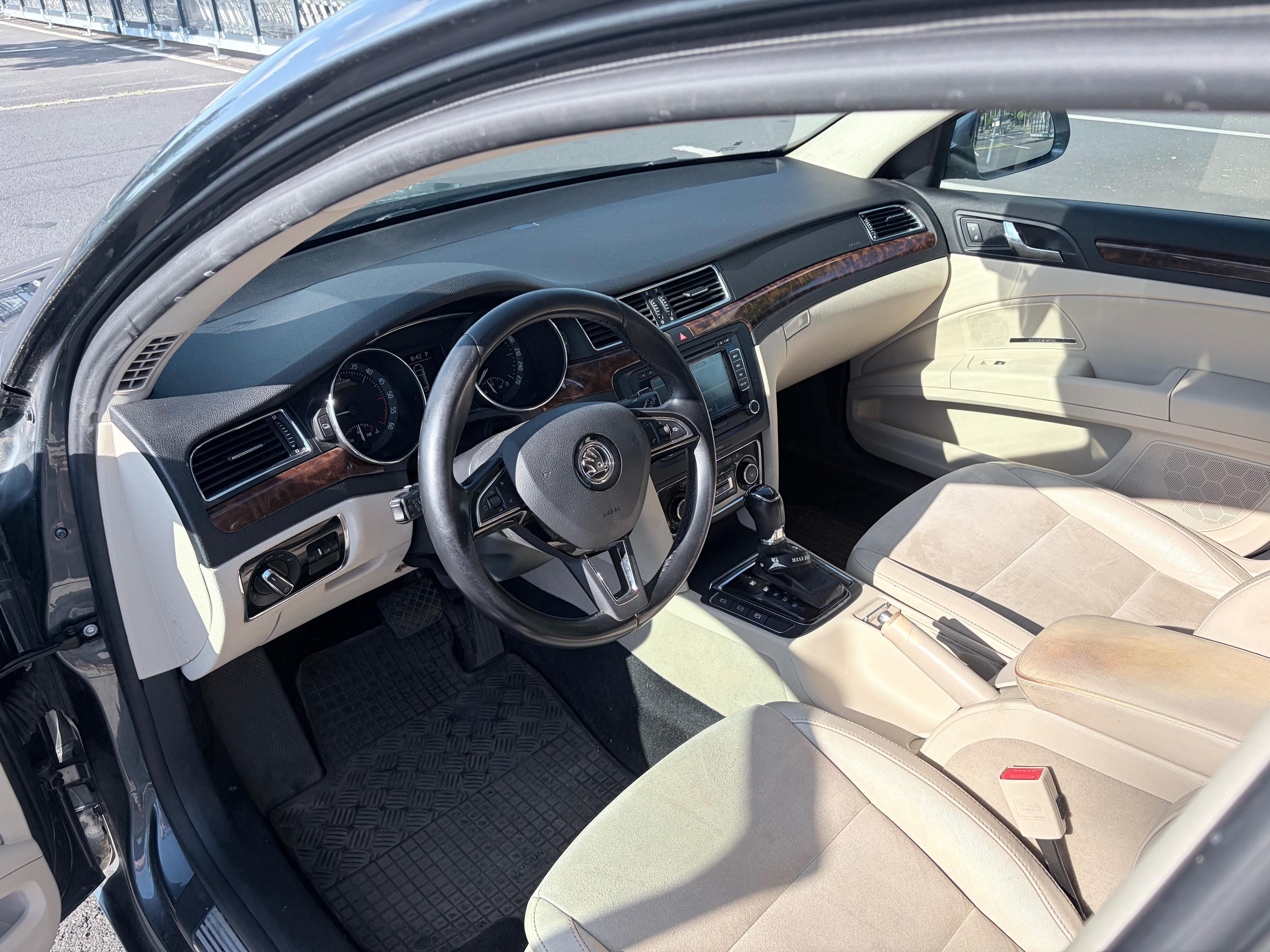 Škoda Superb, Plná servisní historie - fotka 6