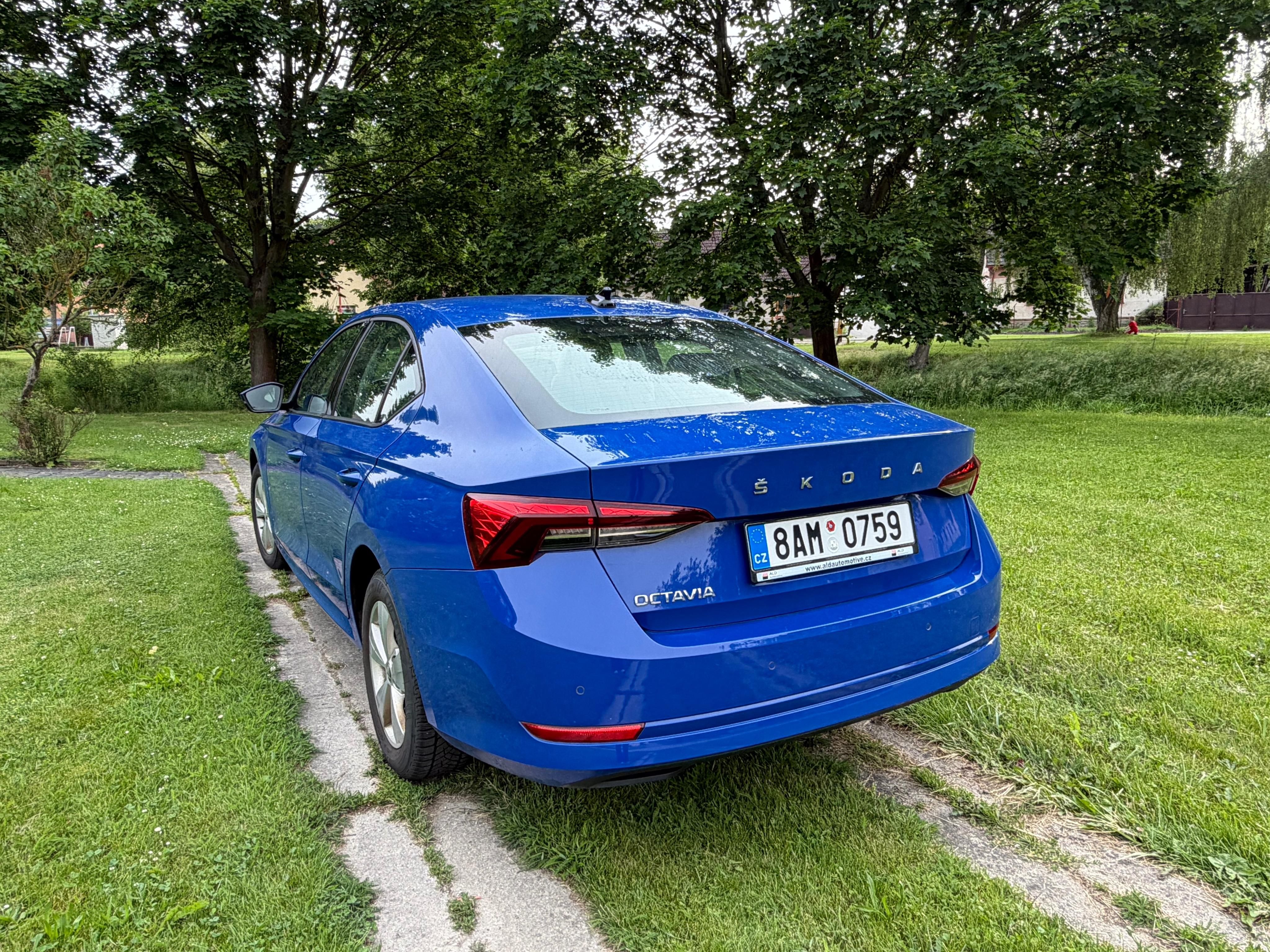 Škoda Octavia, Octavia 2.0 TDI - fotka 6