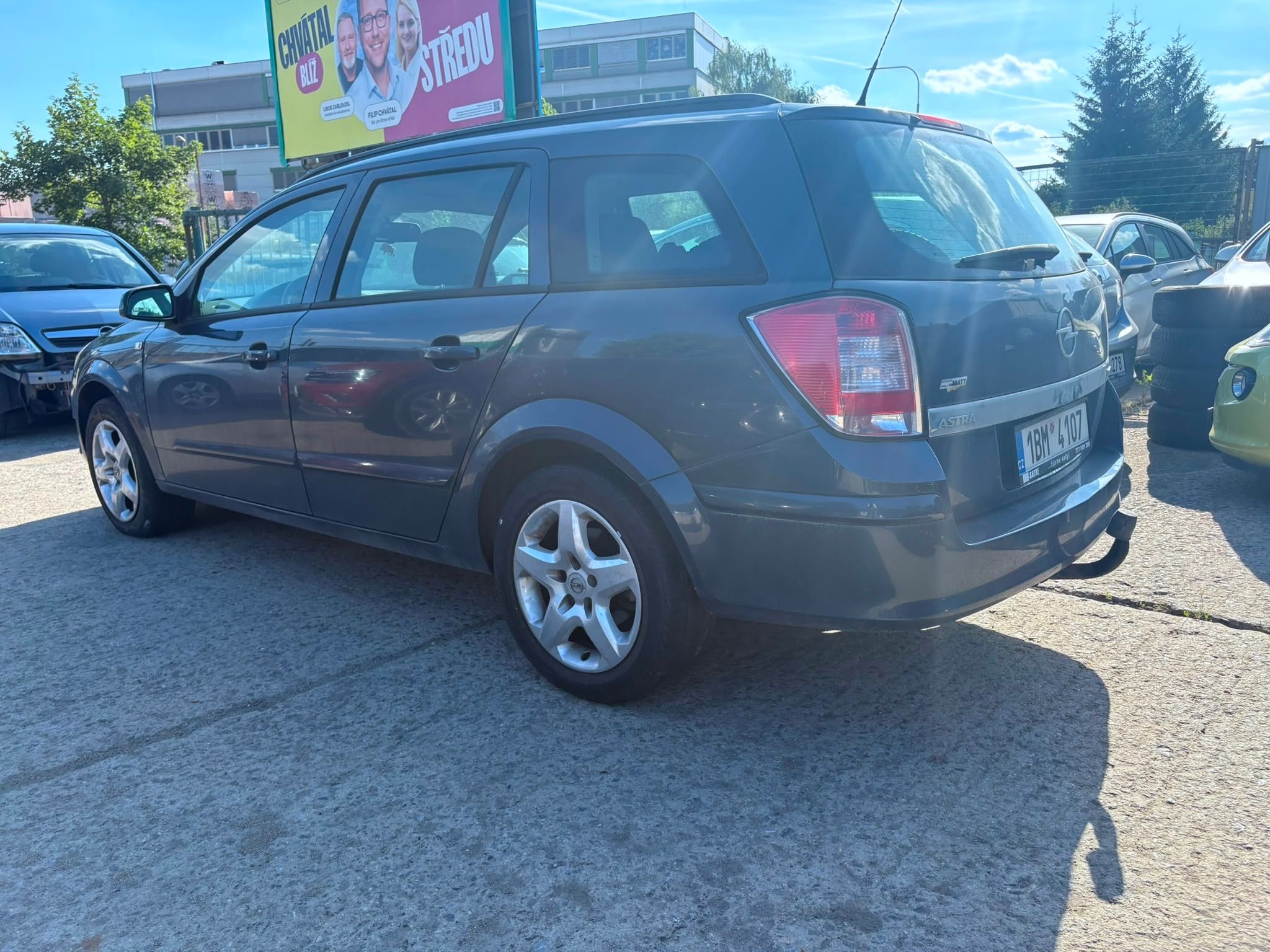 Opel Astra, 1,6 16V, tažné - fotka 5
