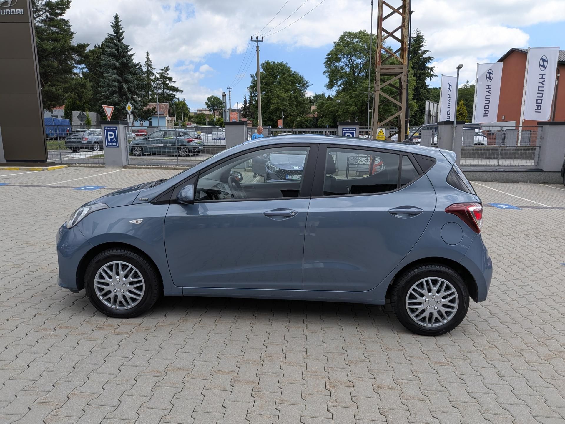 Hyundai i10, 1.0i 49kW KLIMA ČR 1MAJ - fotka 5
