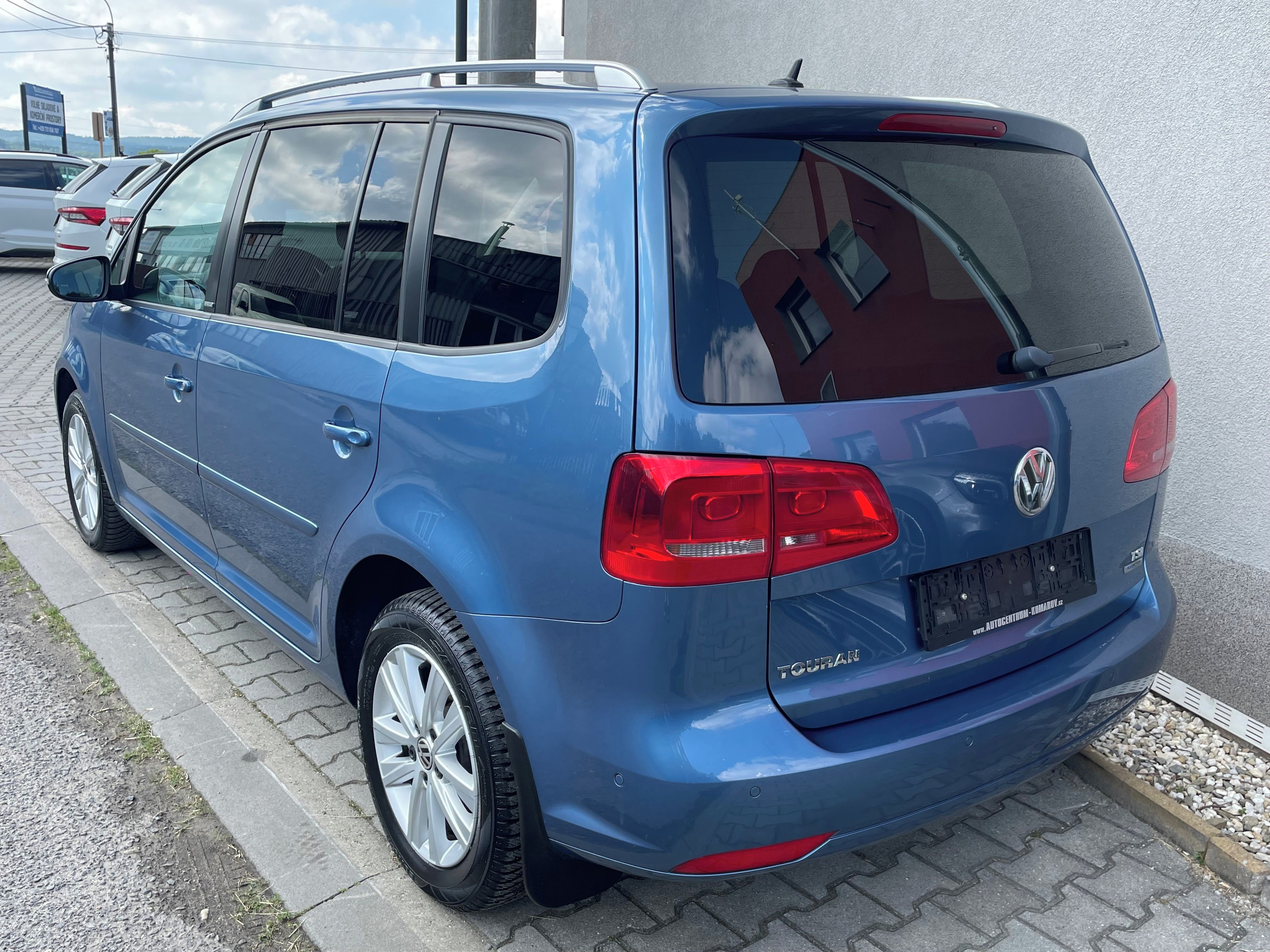 Volkswagen Touran, 1.2 TSI Style Xenony Tažné - fotka 3