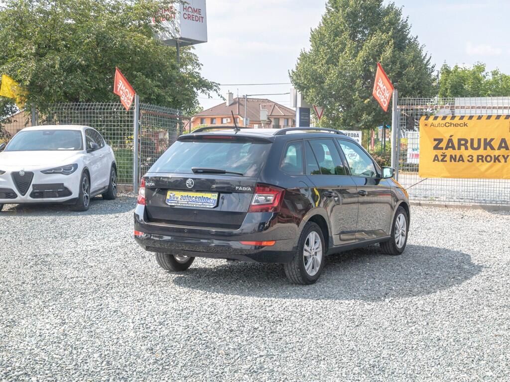 Škoda Fabia, ČR 1.0T 81KW – LED - fotka 5