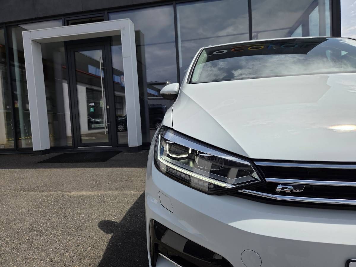 Volkswagen Touran, 1.5 TSI DSG7 R-Line 7 míst - fotka 6